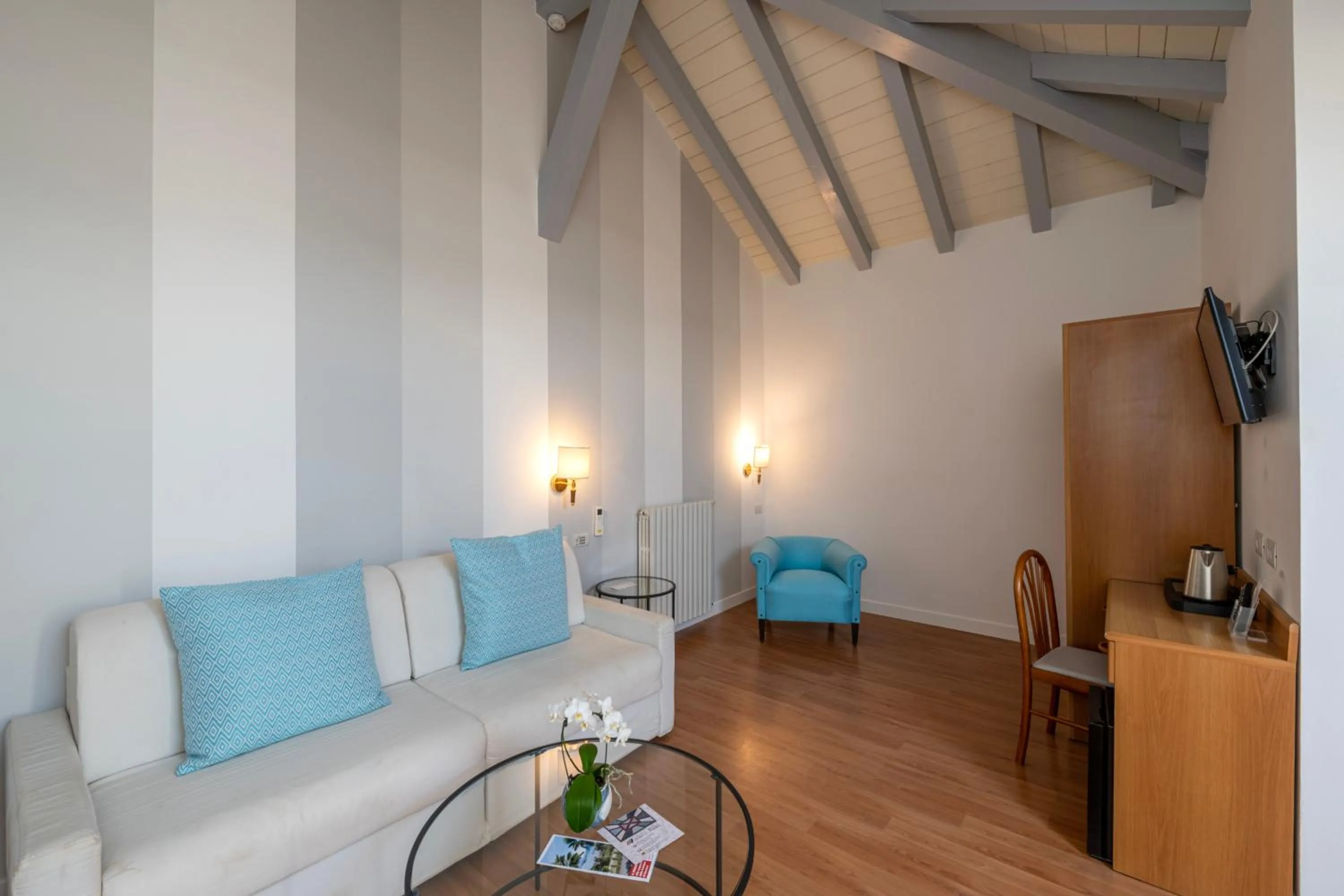 Living room in Hotel Beau Rivage