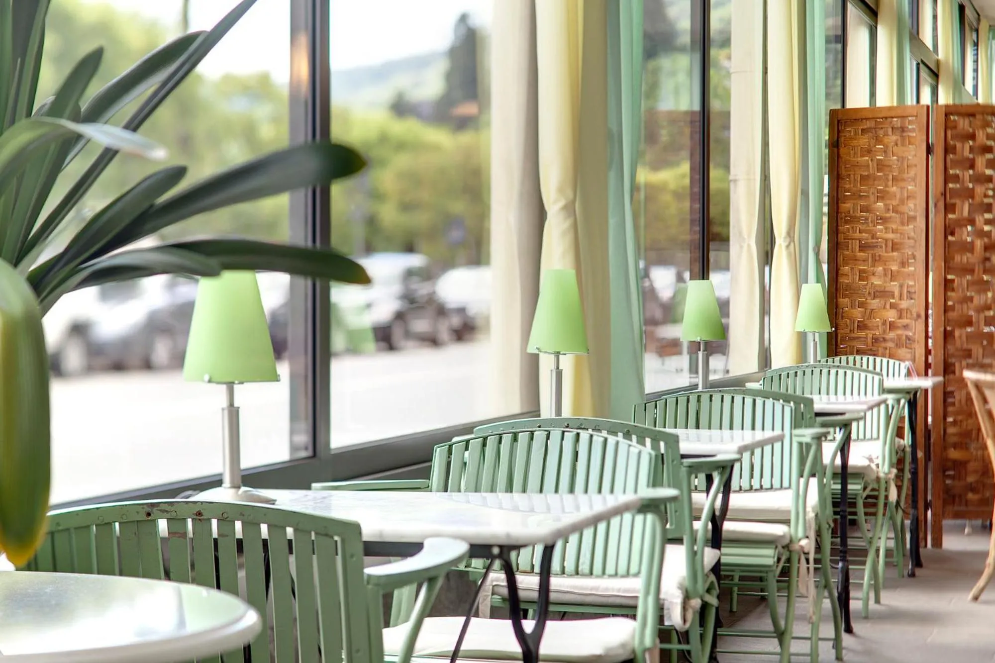 Restaurant/places to eat in Hotel Beau Rivage