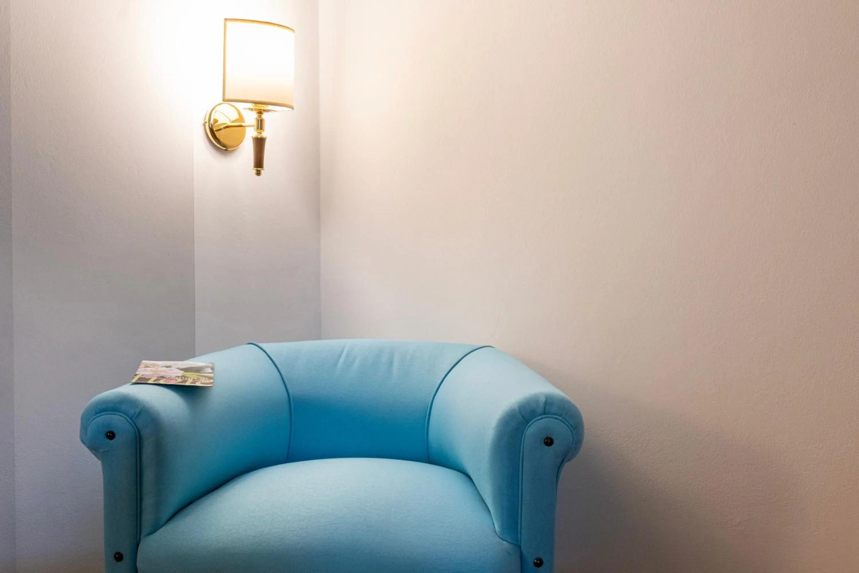 Seating area in Hotel Beau Rivage