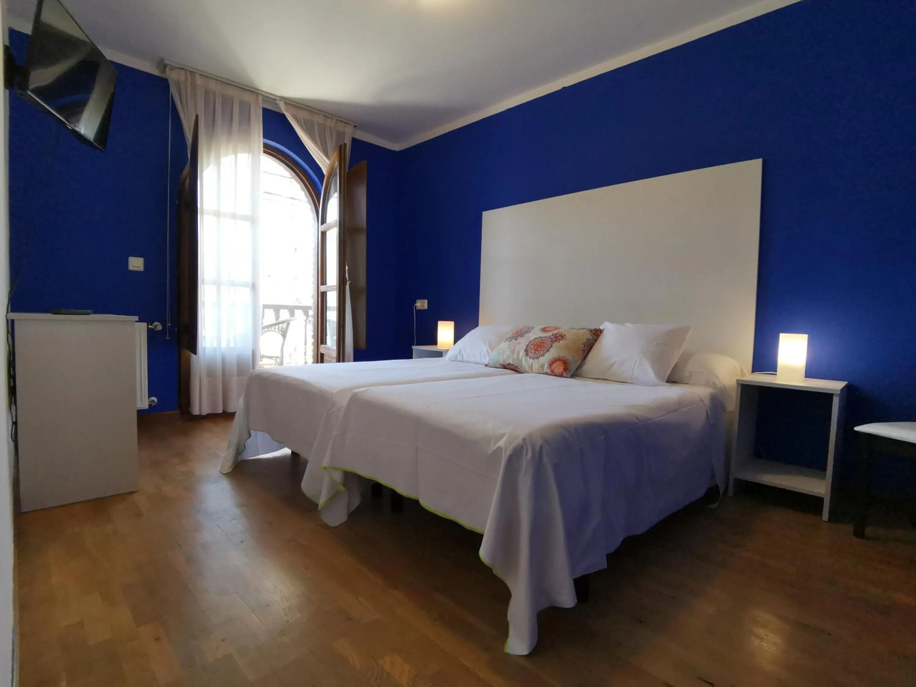 Bedroom, Bed in Hotel El Trasgu