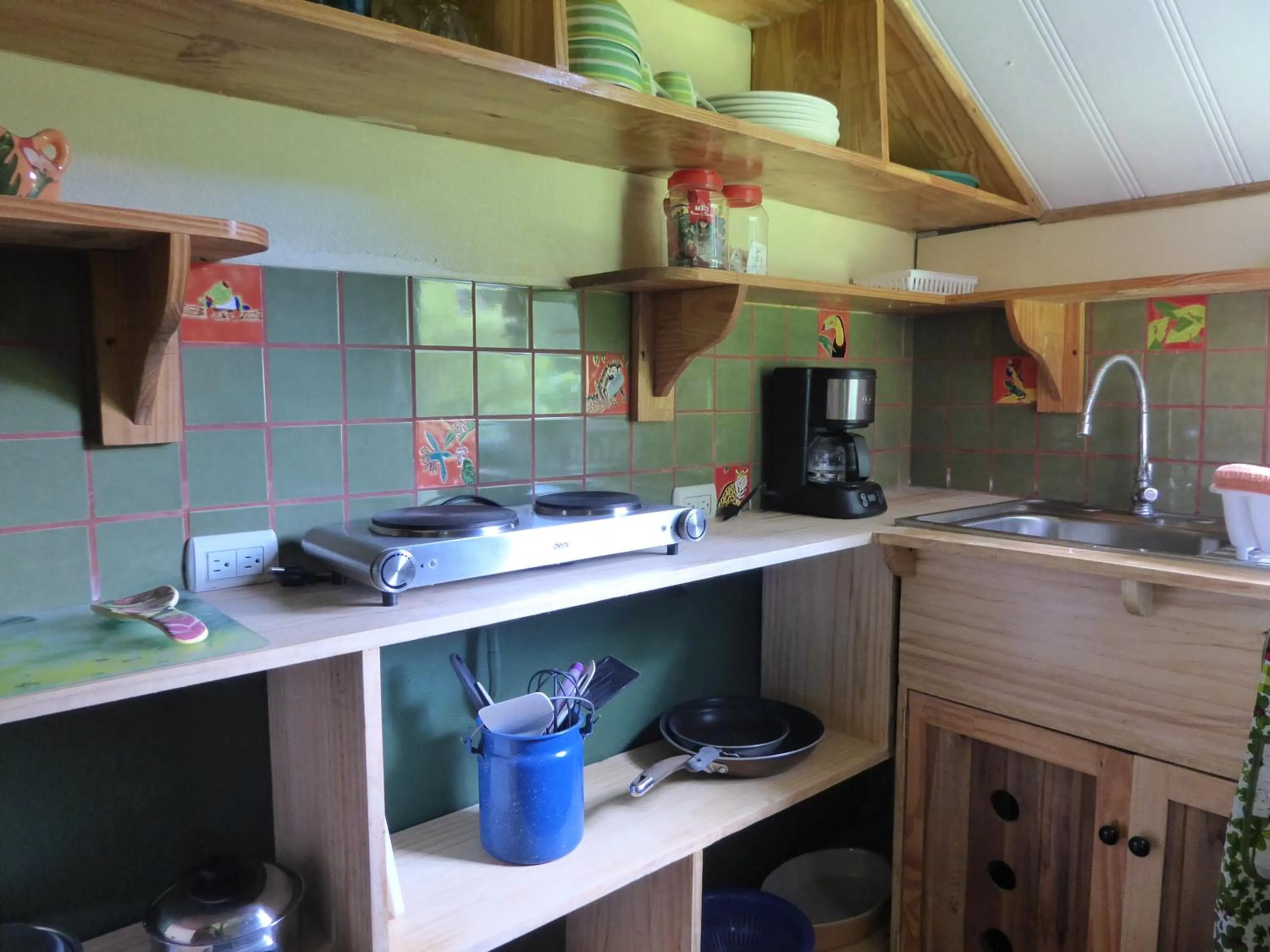 Coffee/tea facilities in Lucky Bug Bed And Breakfast