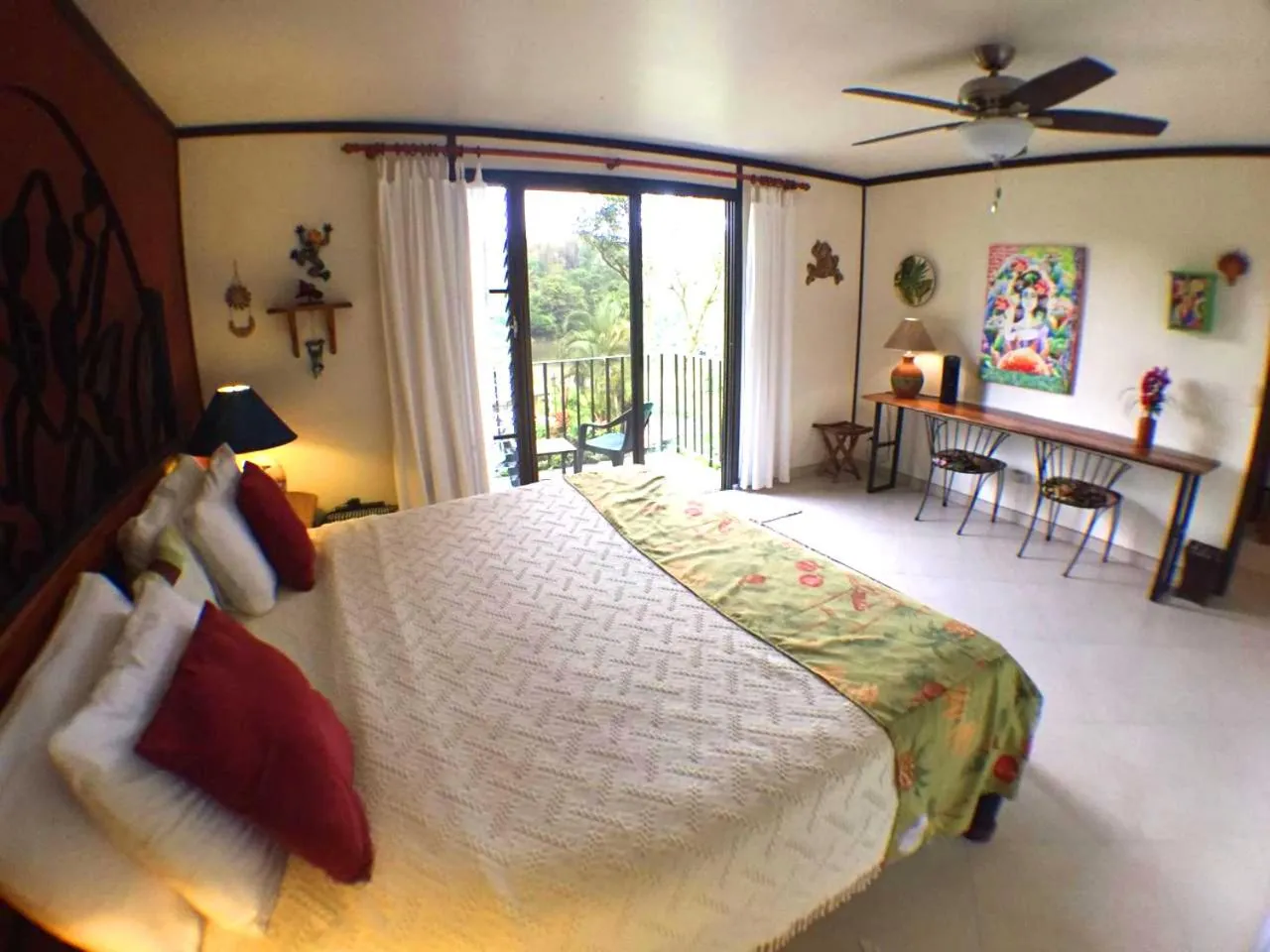 Bed in Lucky Bug Bed And Breakfast