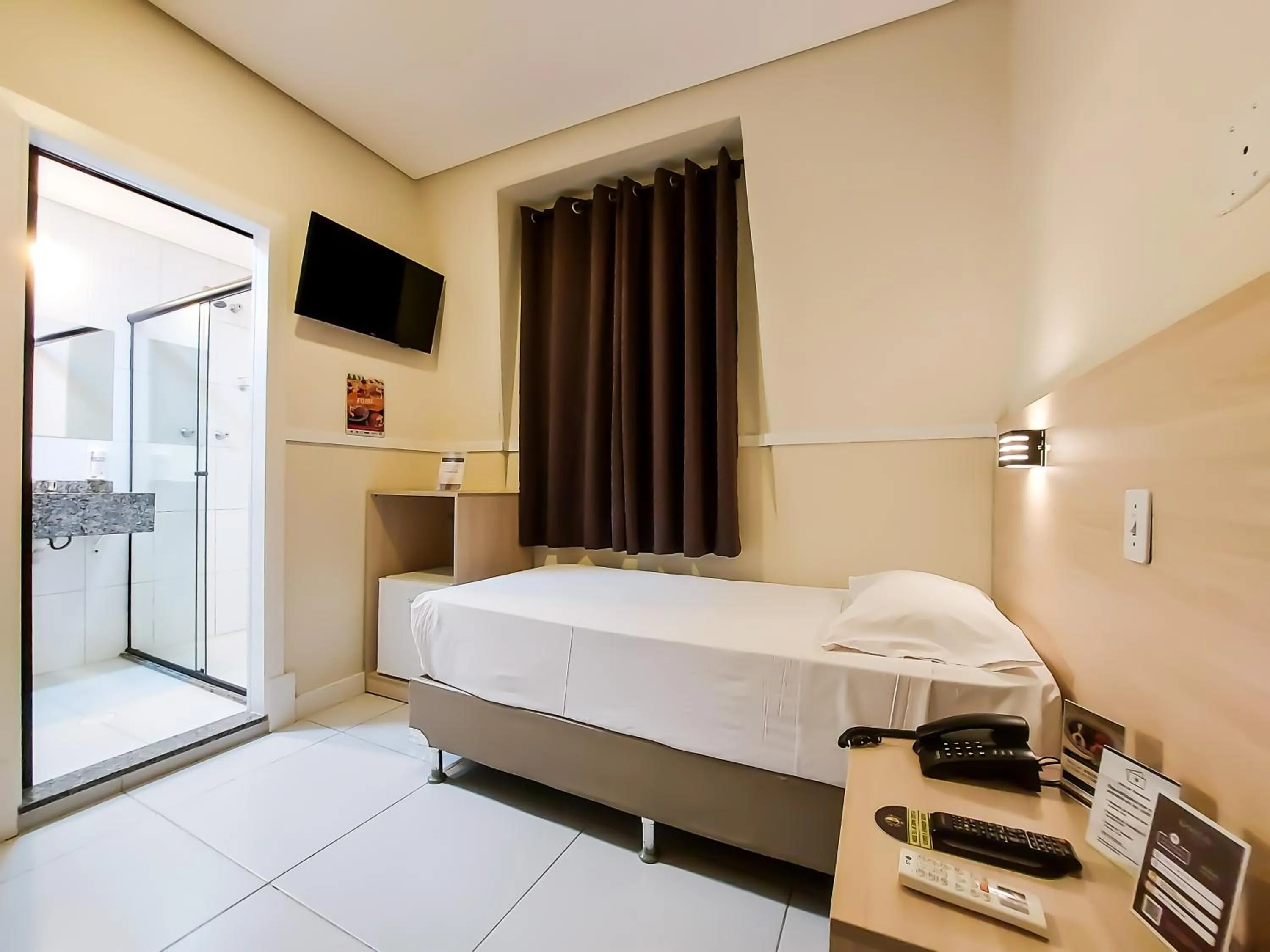 Bedroom, Bed in Hotel Itamarati Centro-República