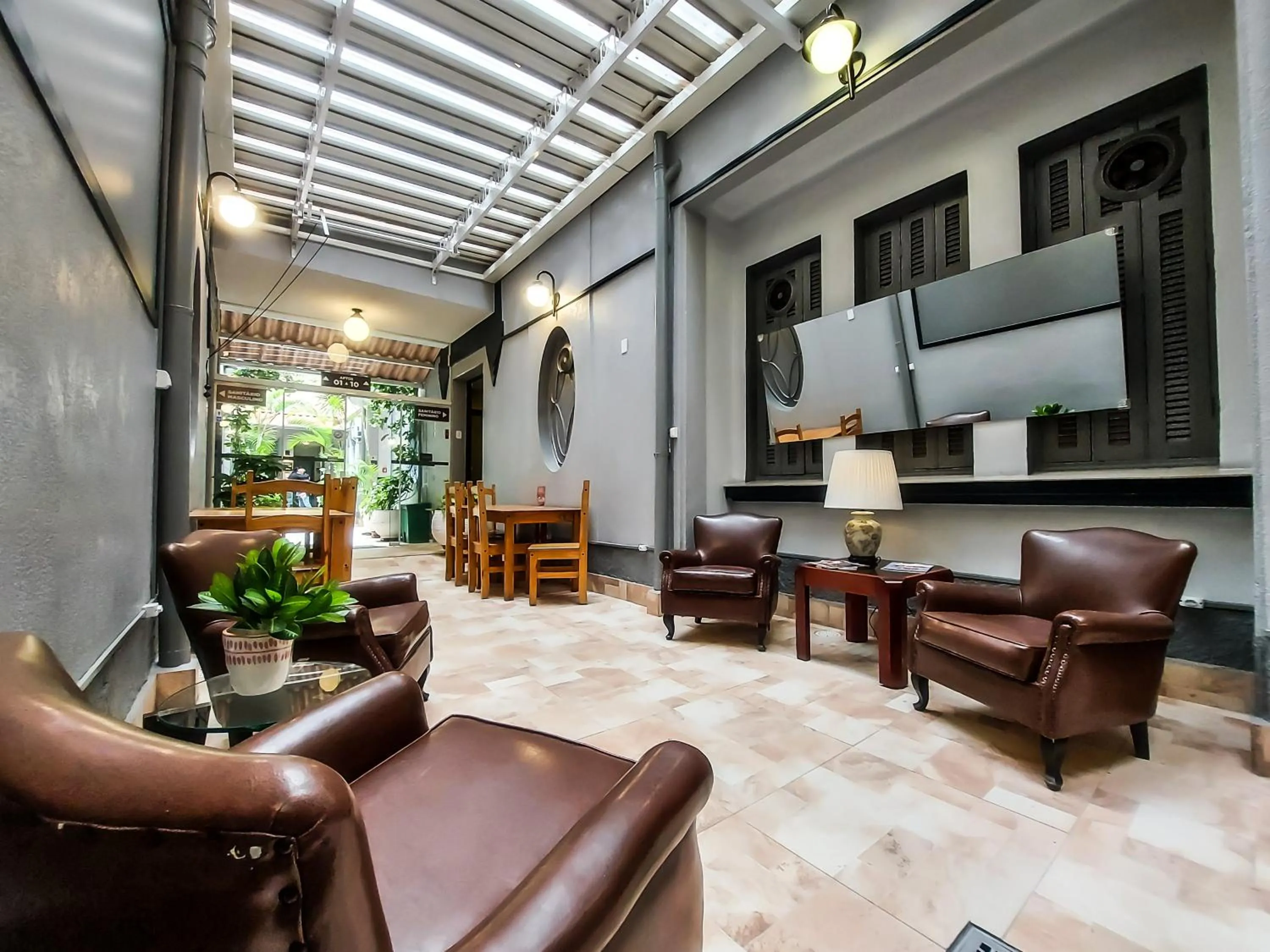 TV and multimedia in Hotel Itamarati Centro-República