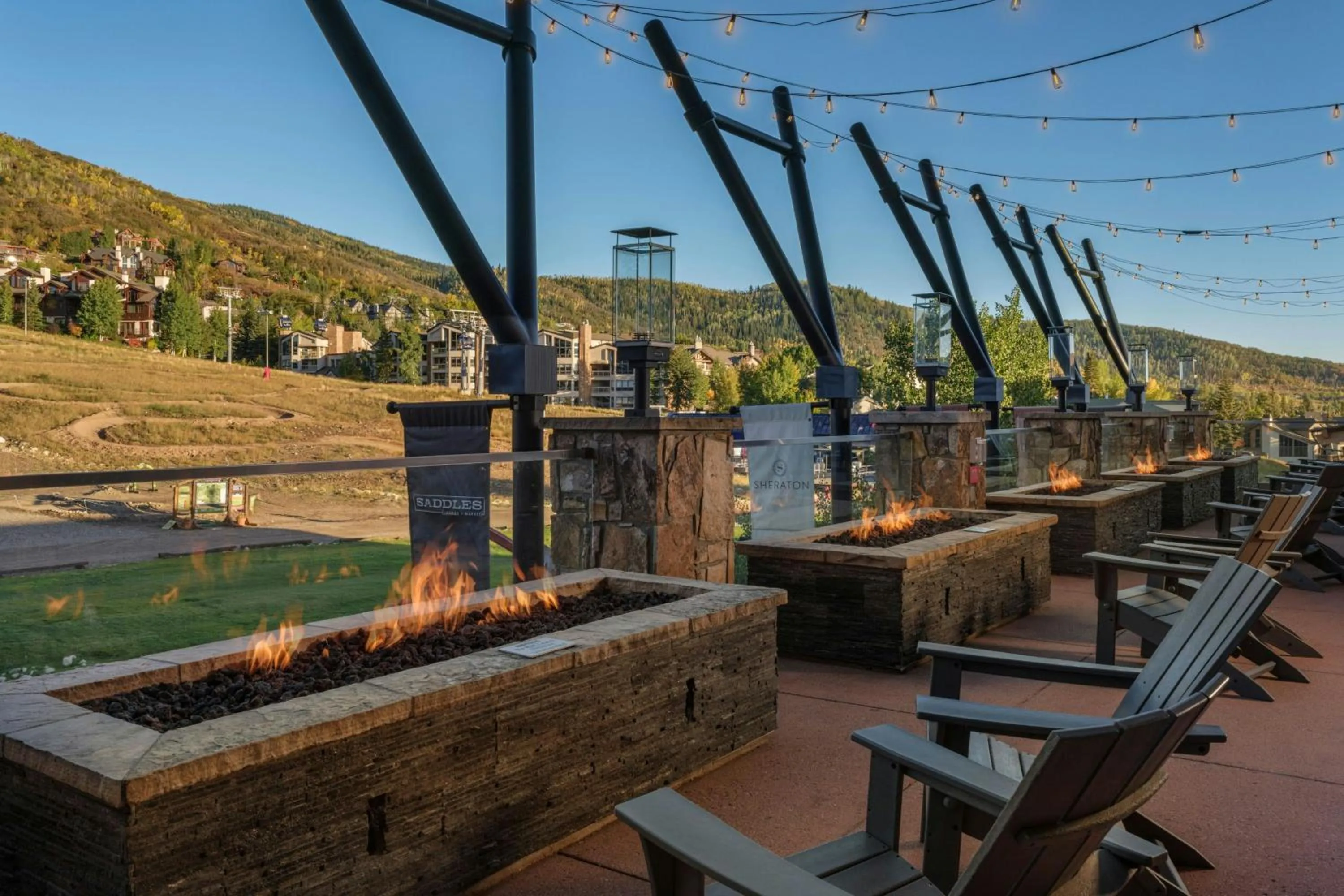 Lounge or bar in Sheraton Steamboat Resort Villas