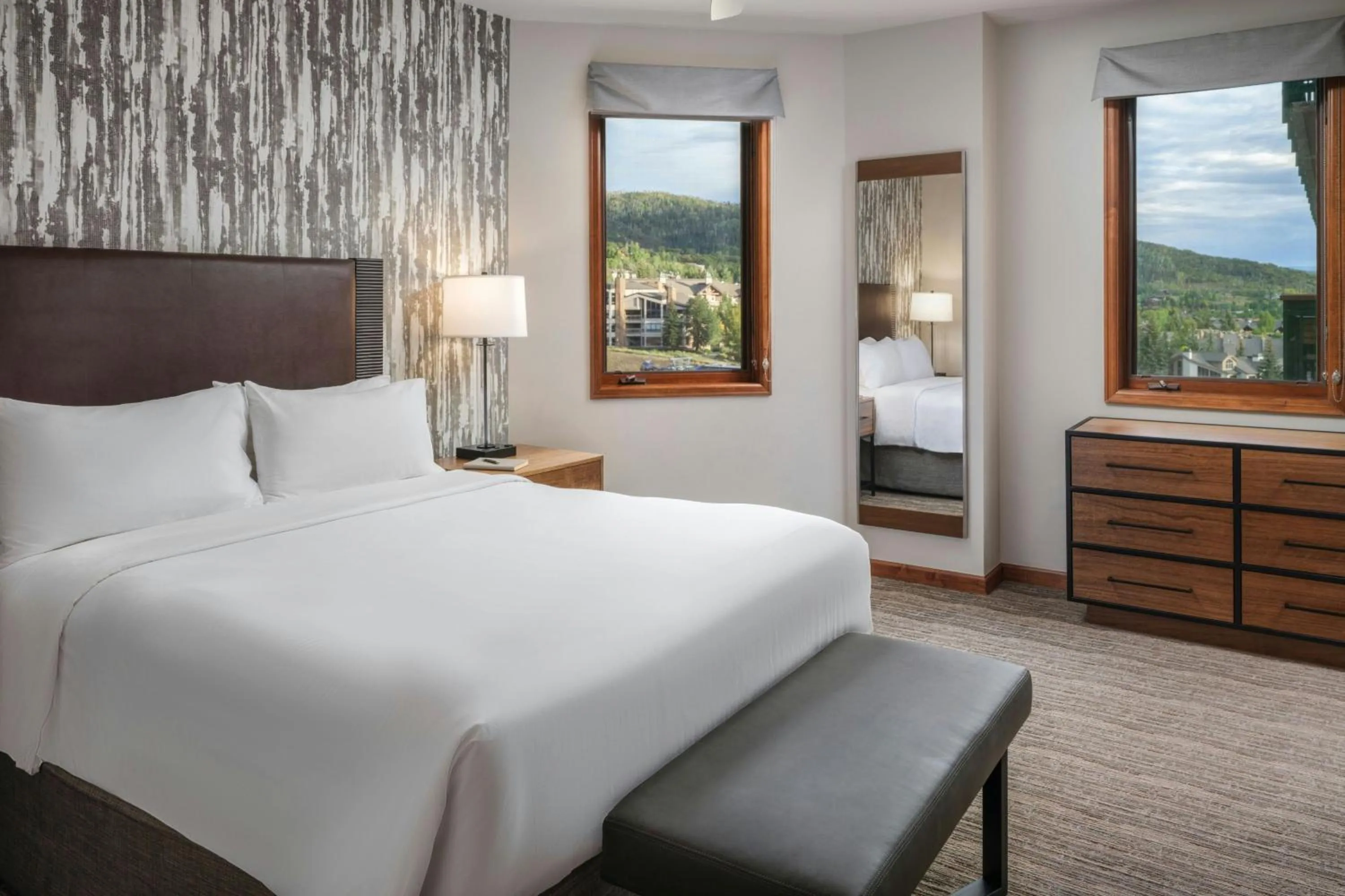 Bedroom, Bed in Sheraton Steamboat Resort Villas