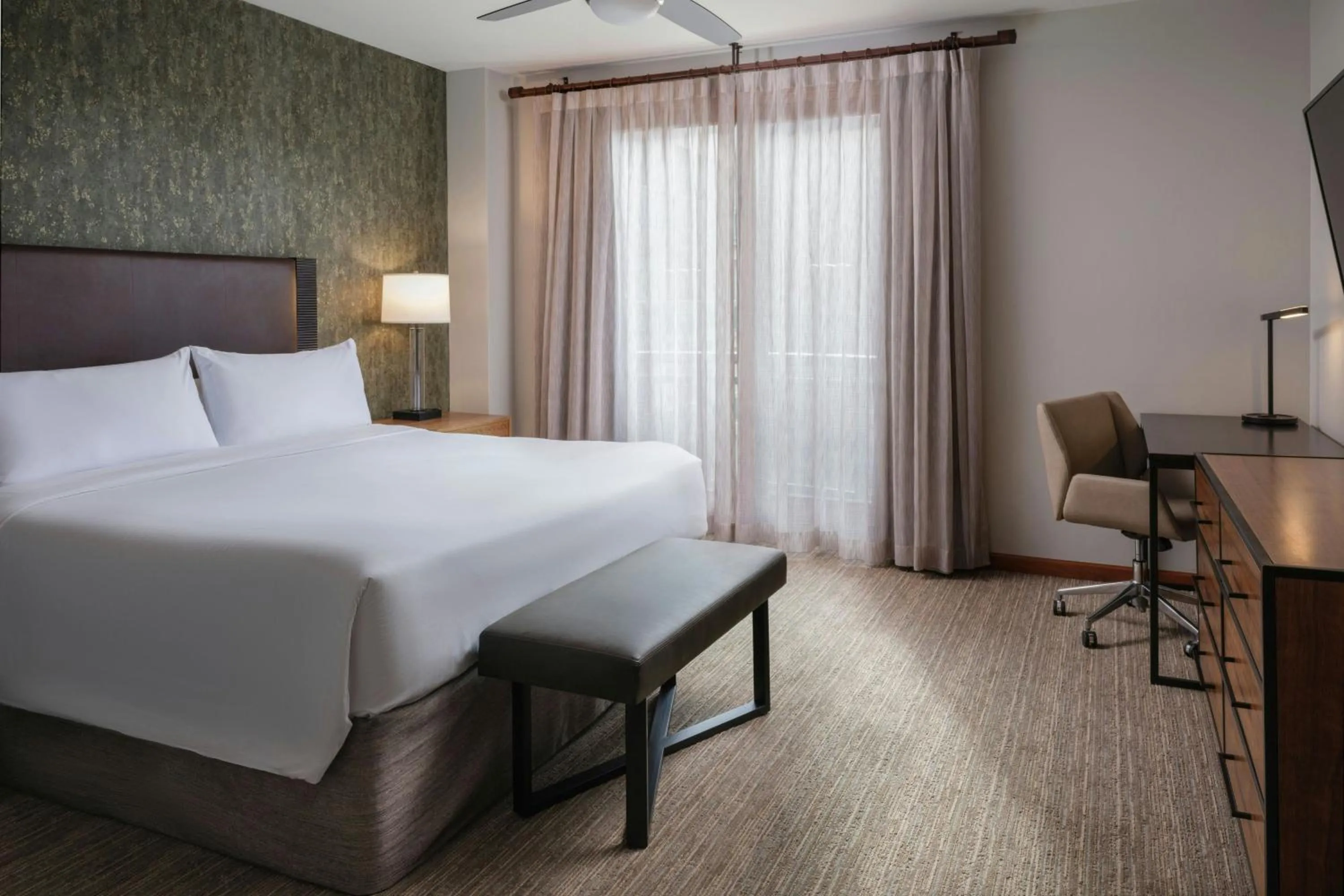 Bedroom, Bed in Sheraton Steamboat Resort Villas