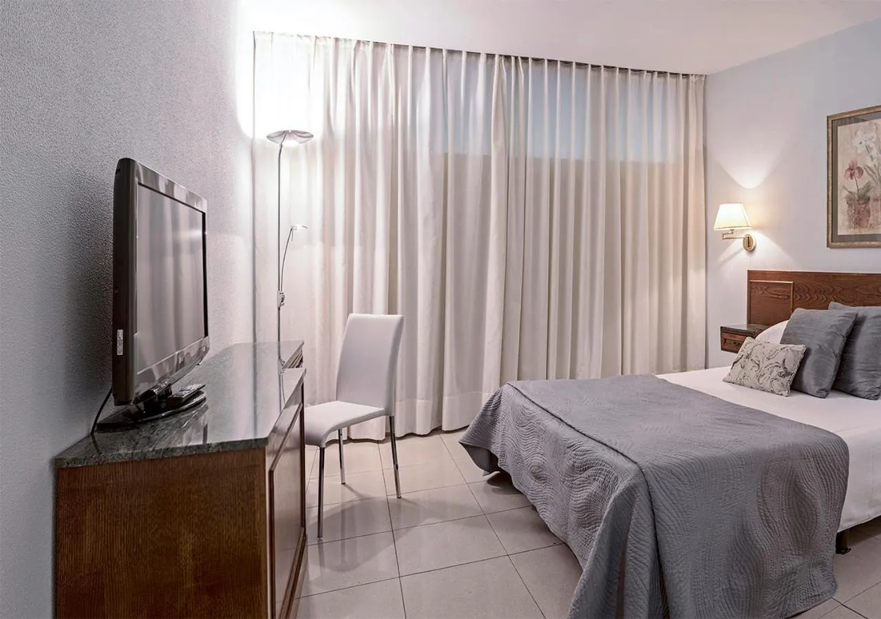 Bed in Hotel Txartel