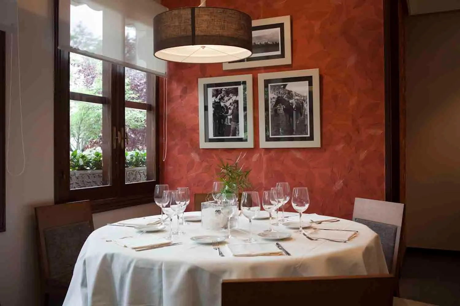 Restaurant/places to eat in Hotel Txartel