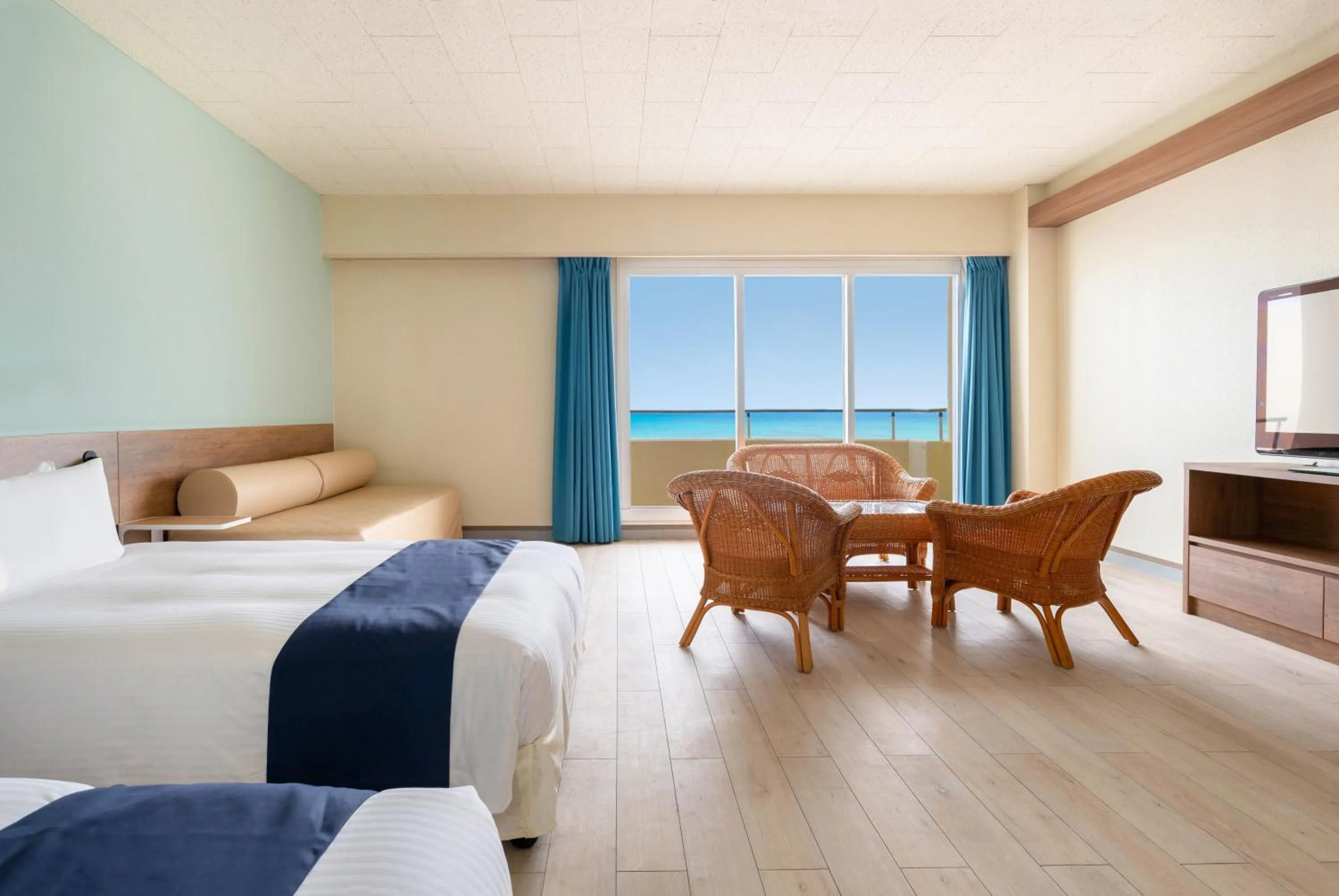 View (from property/room), Bed in EN RESORT Kumejima EEF Beach Hotel