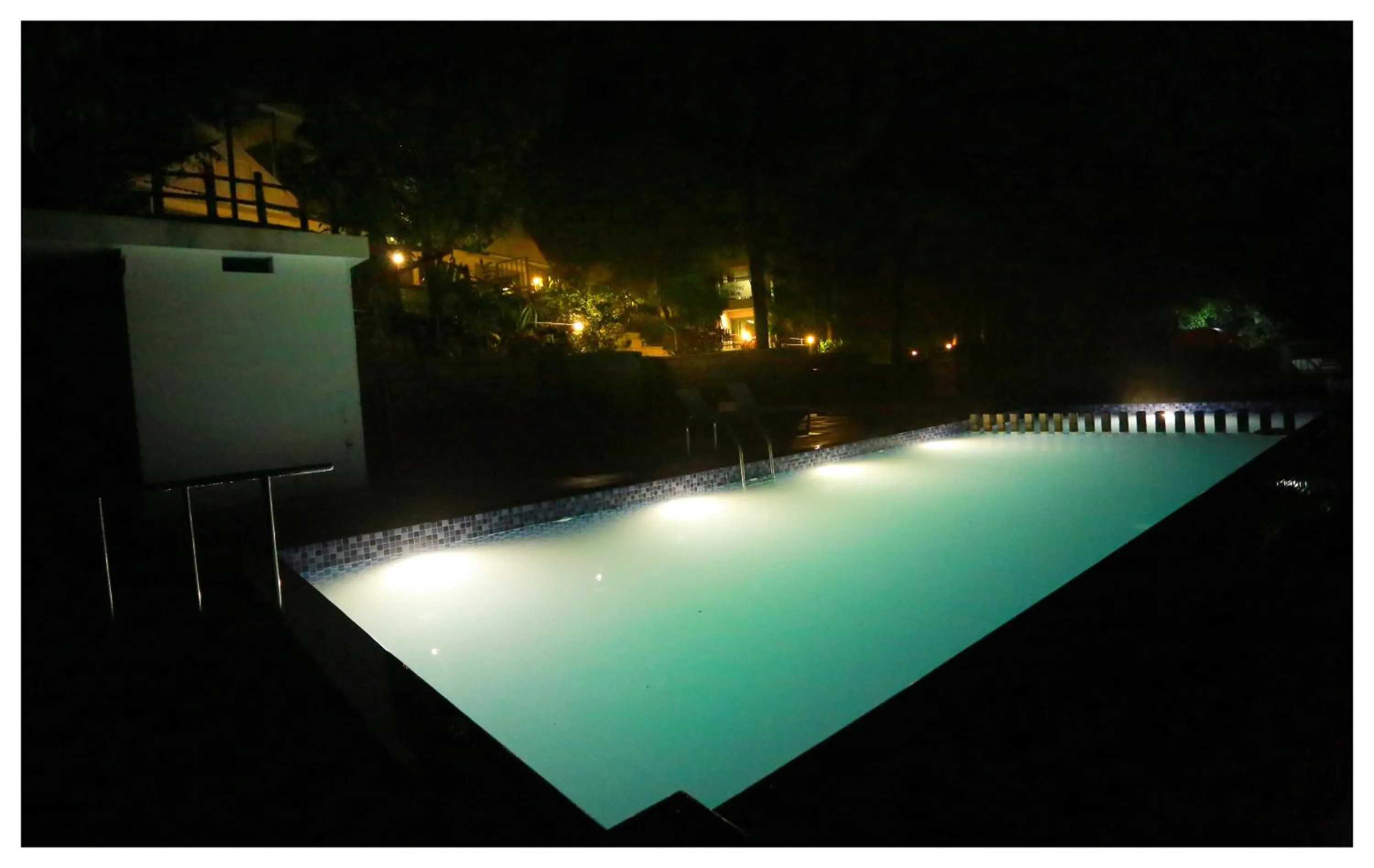 Swimming pool in Holiday Vagamon