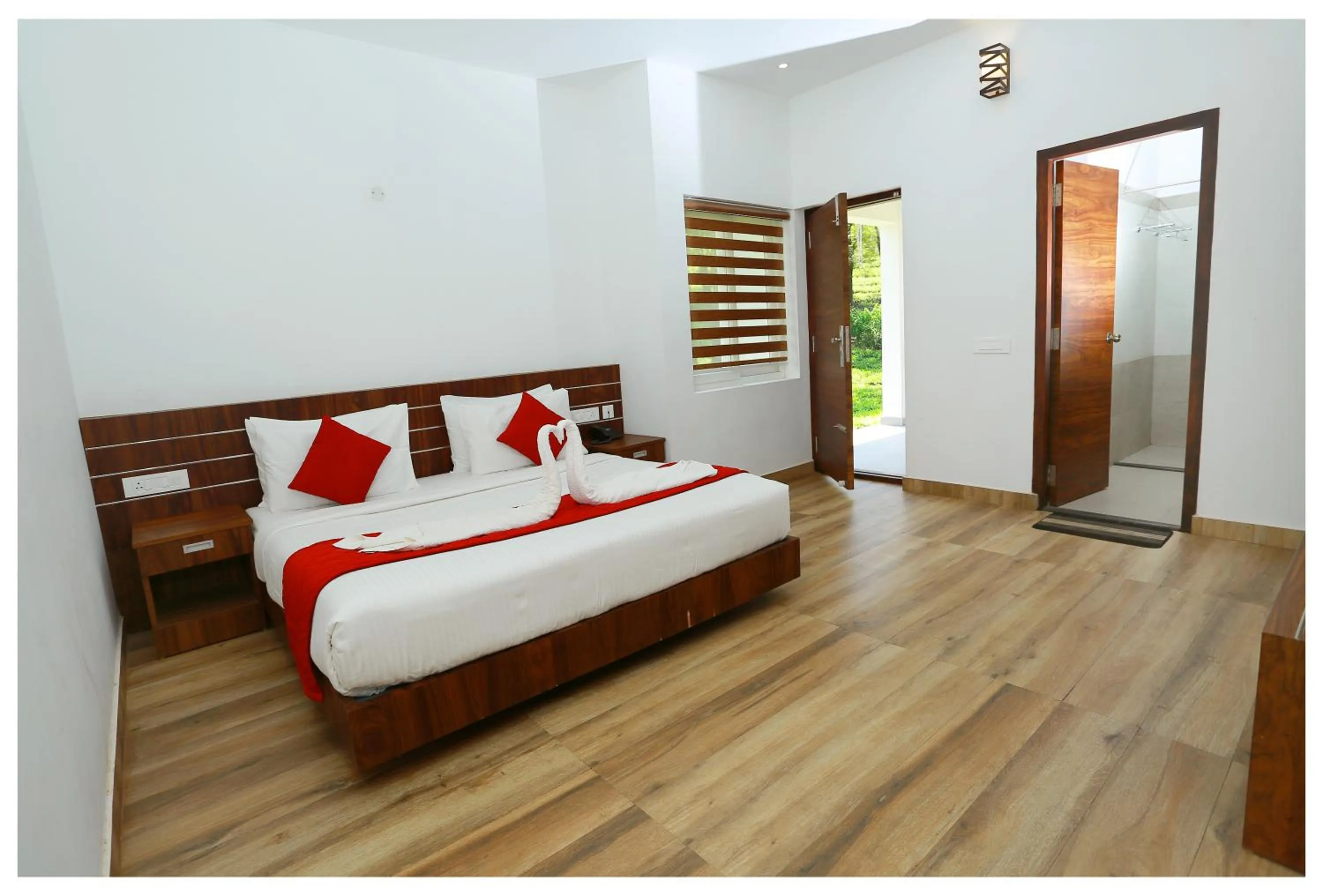 Photo of the whole room, Bed in Holiday Vagamon