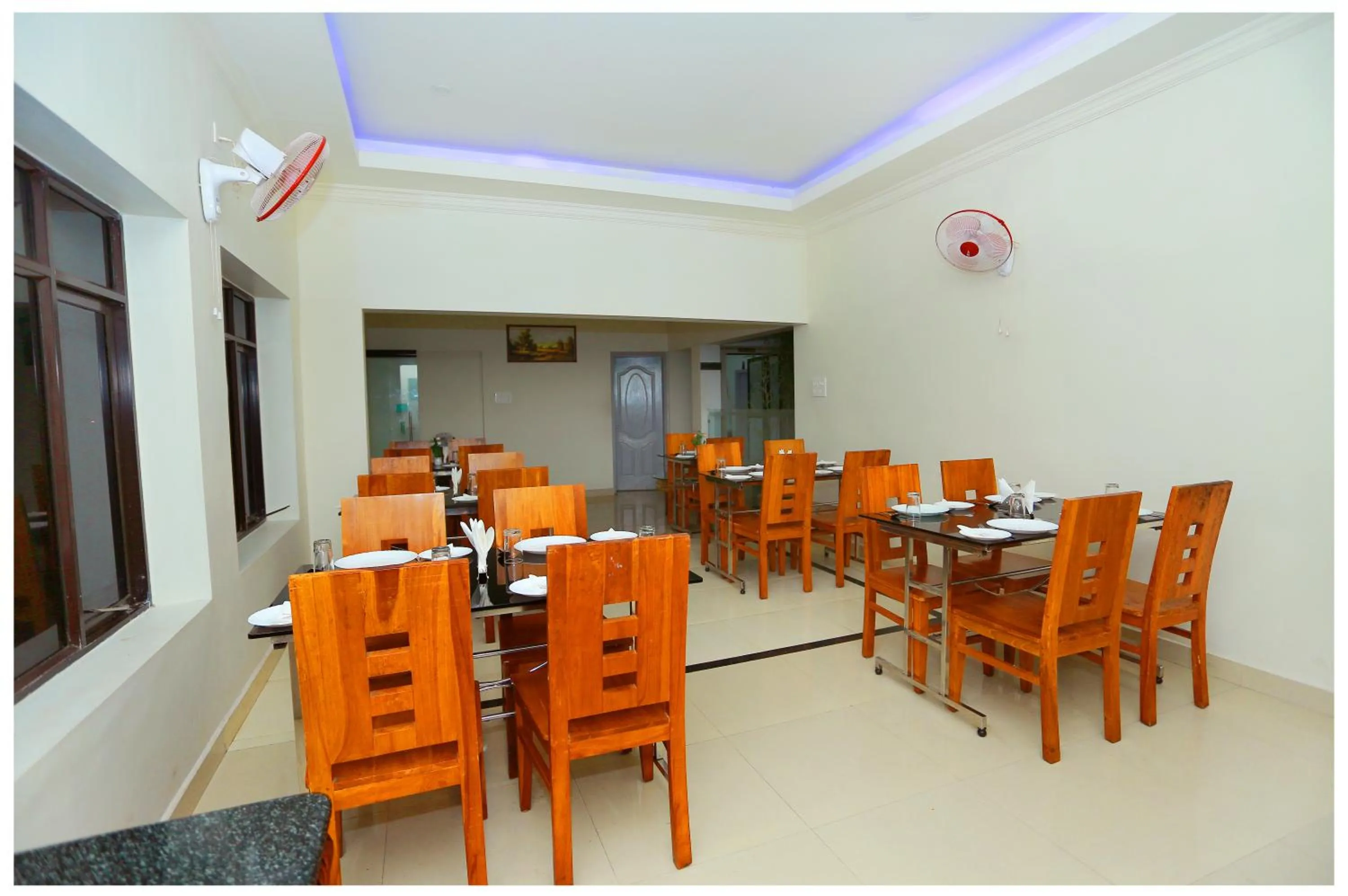 Restaurant/places to eat in Holiday Vagamon