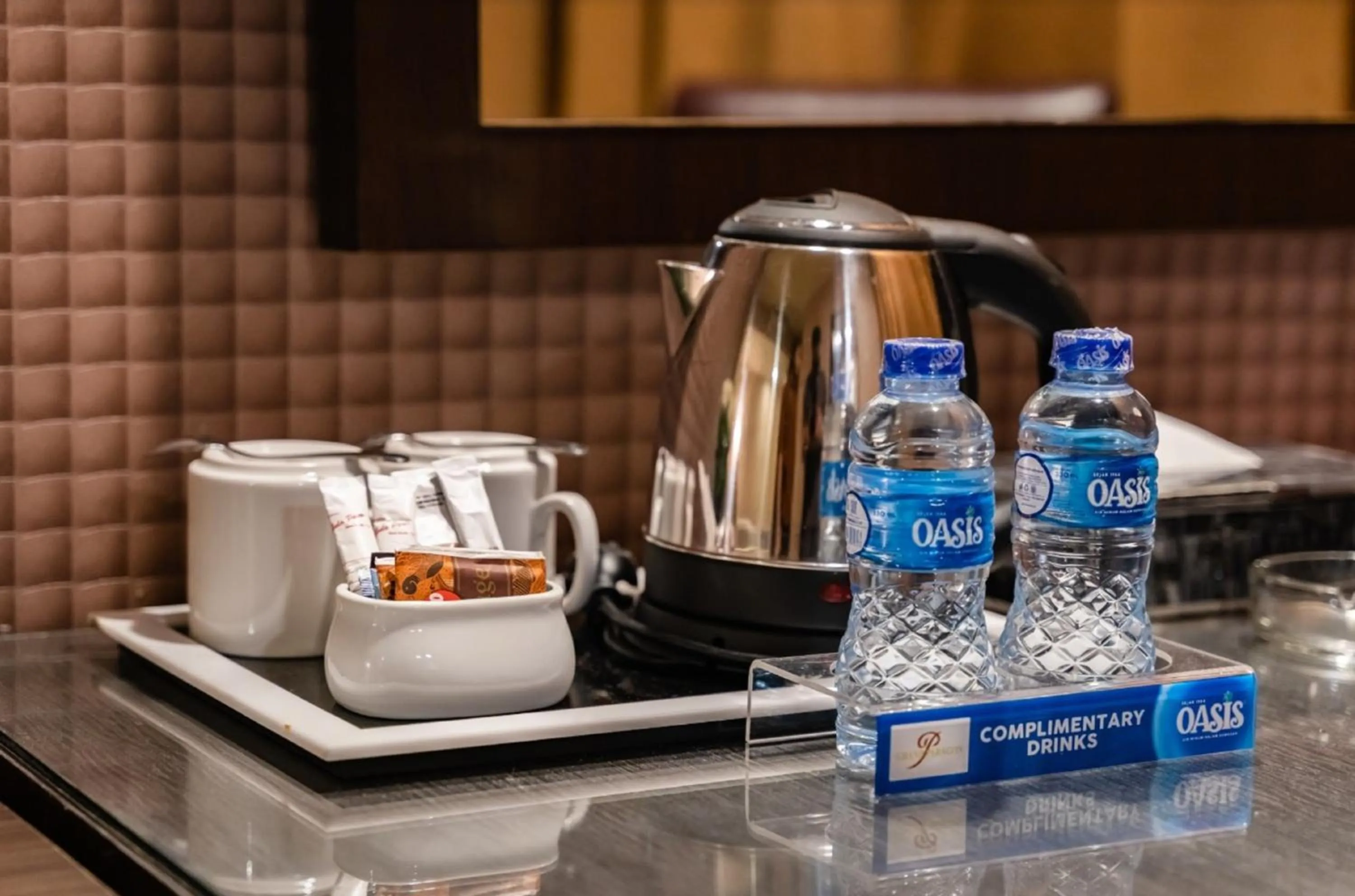 Coffee/tea facilities in Grand Paragon Hotel