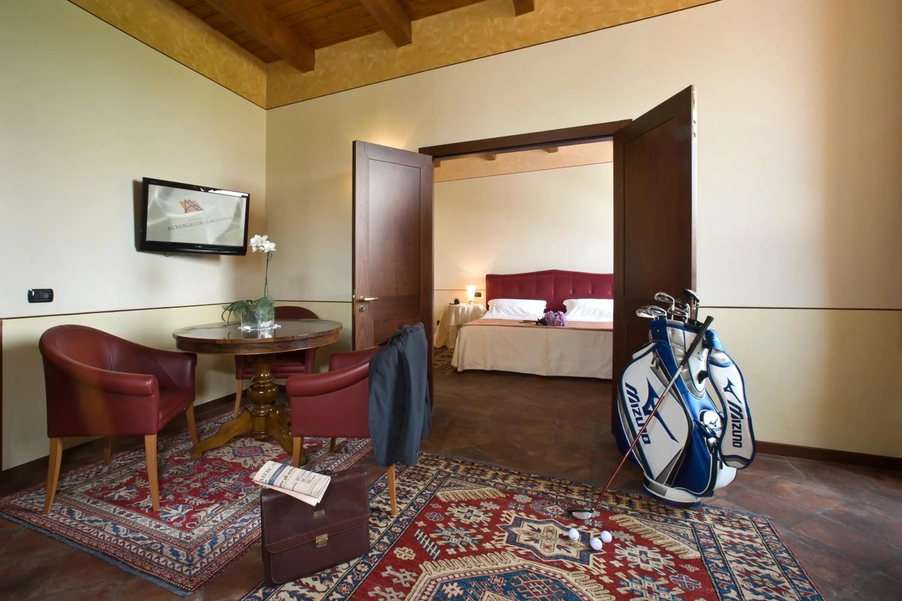 Living room, Bed in Albergo dell'Agenzia
