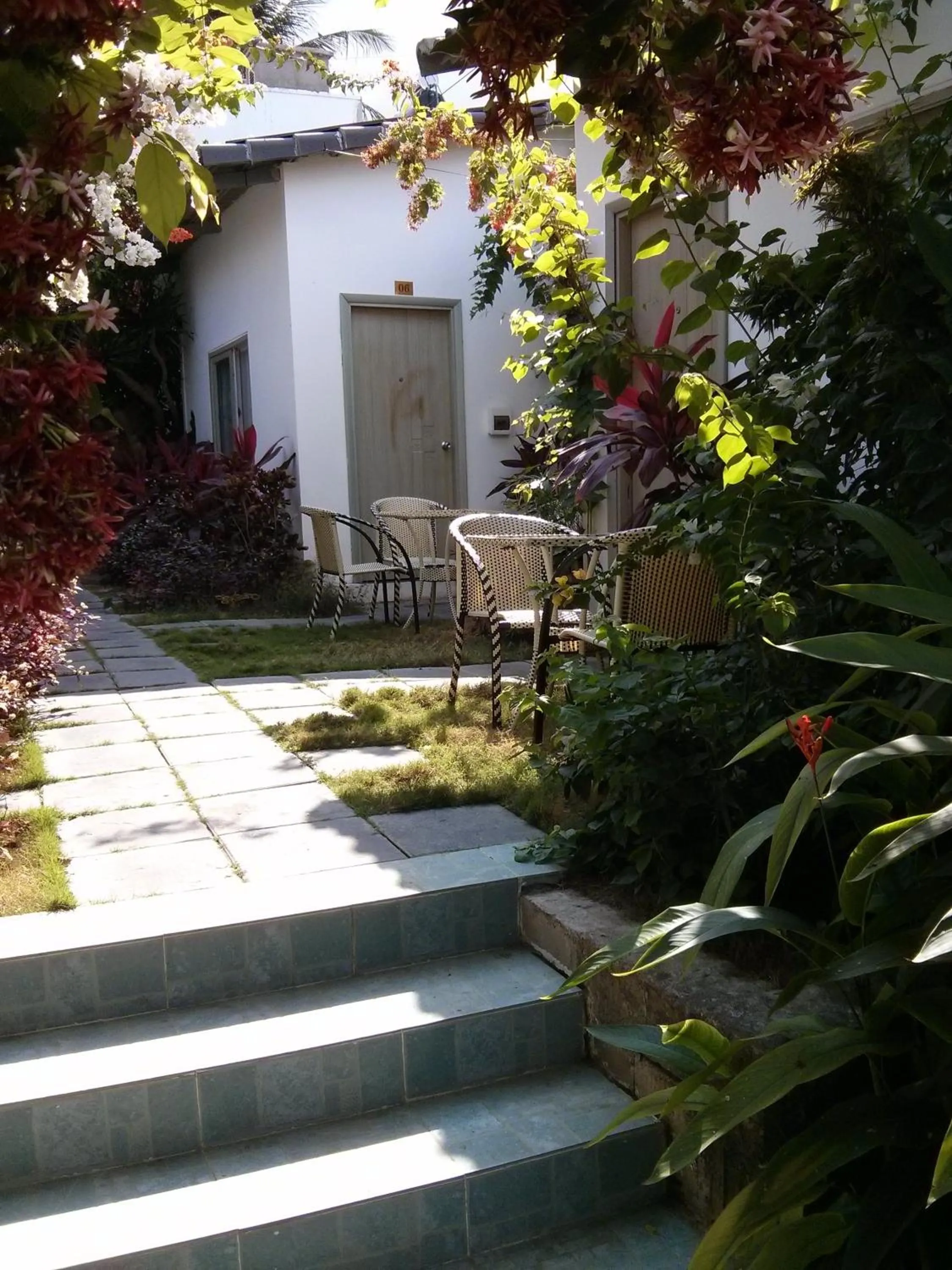 Garden view in Sunshine Bungalow