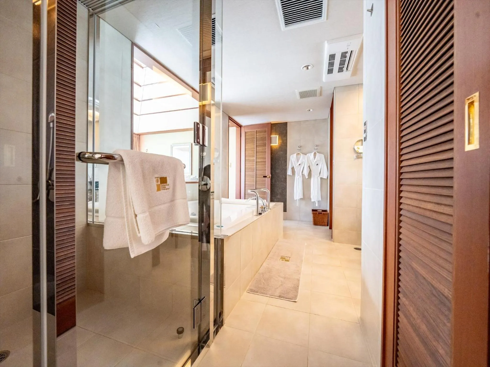 Shower in Oriental Hills Okinawa