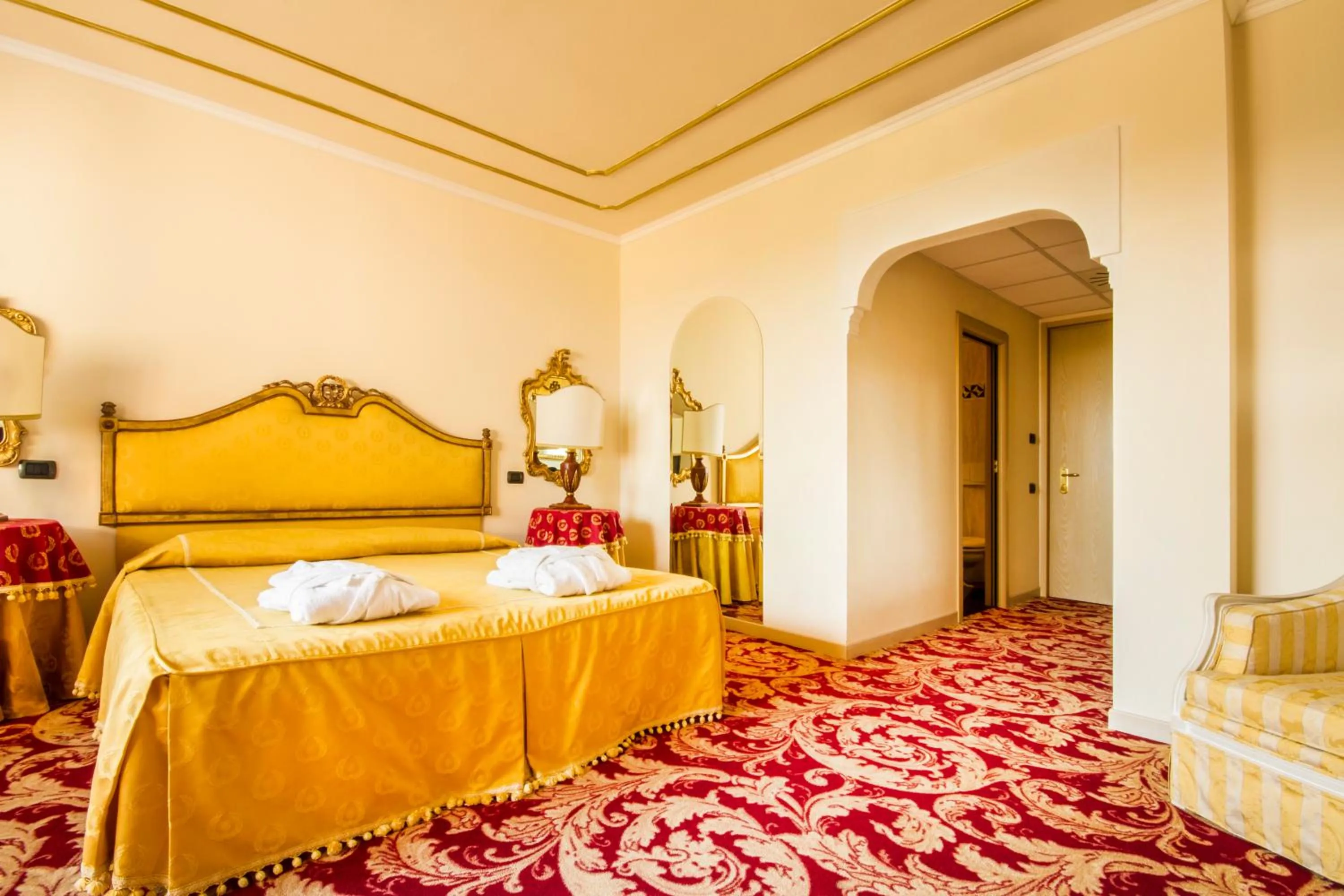 Bedroom, Bed in Park Hotel Ville Montefiori