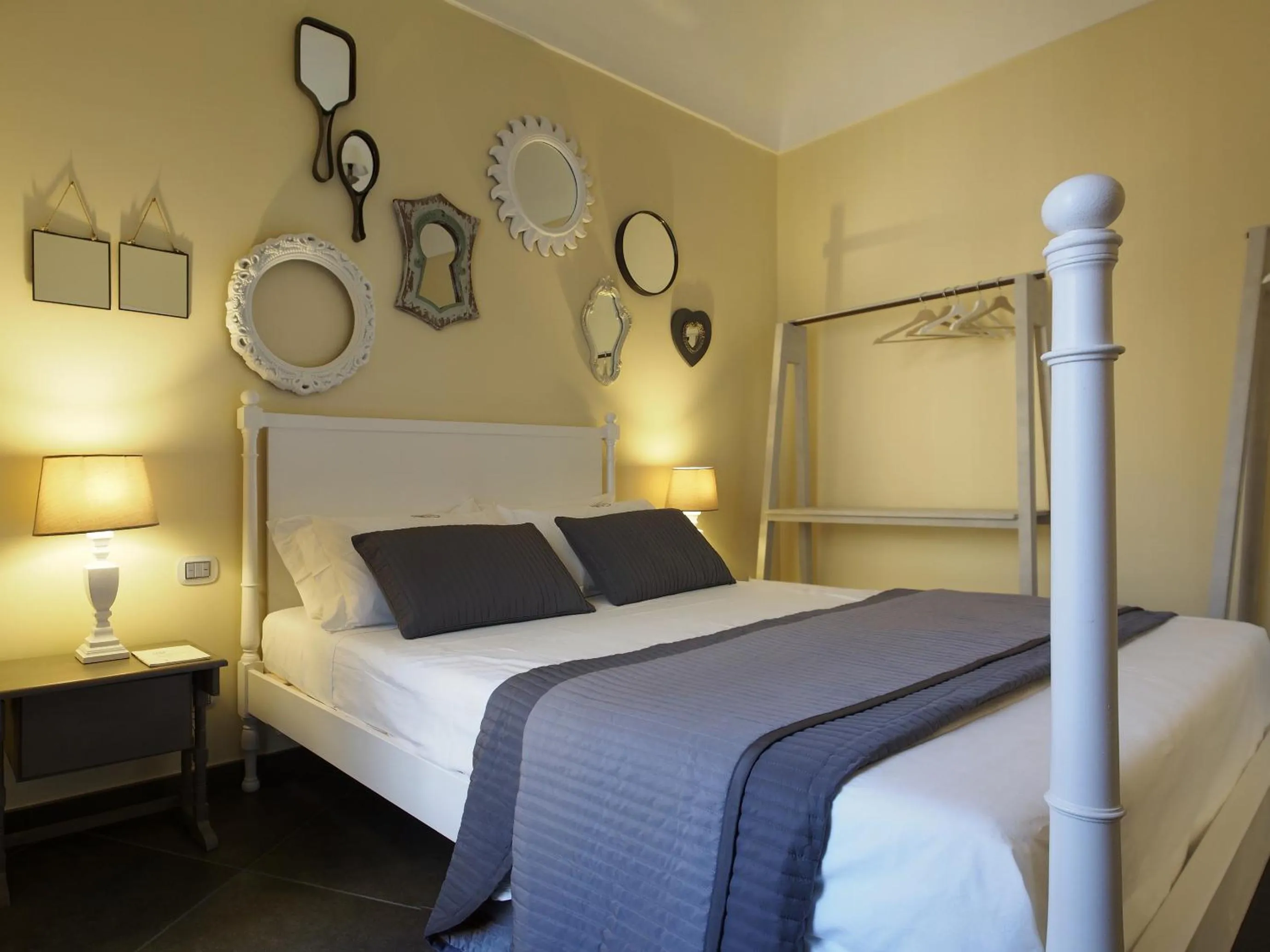 Bed in Terrazzani Suite