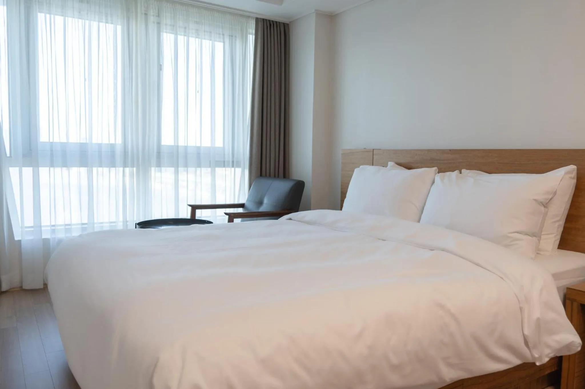 Bed in Sokcho Marina Hotel