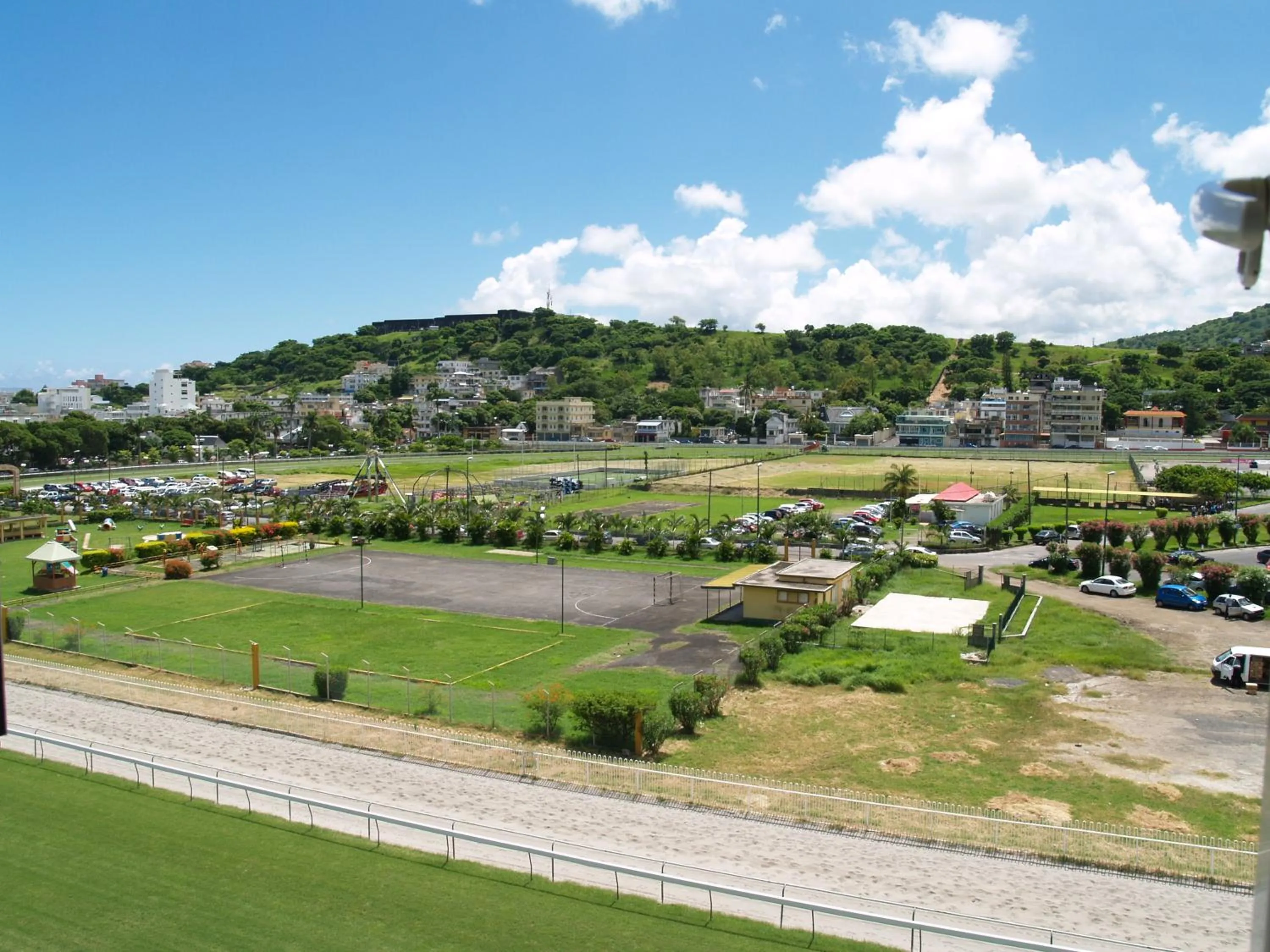 Nearby landmark in Champ de Mars B&B