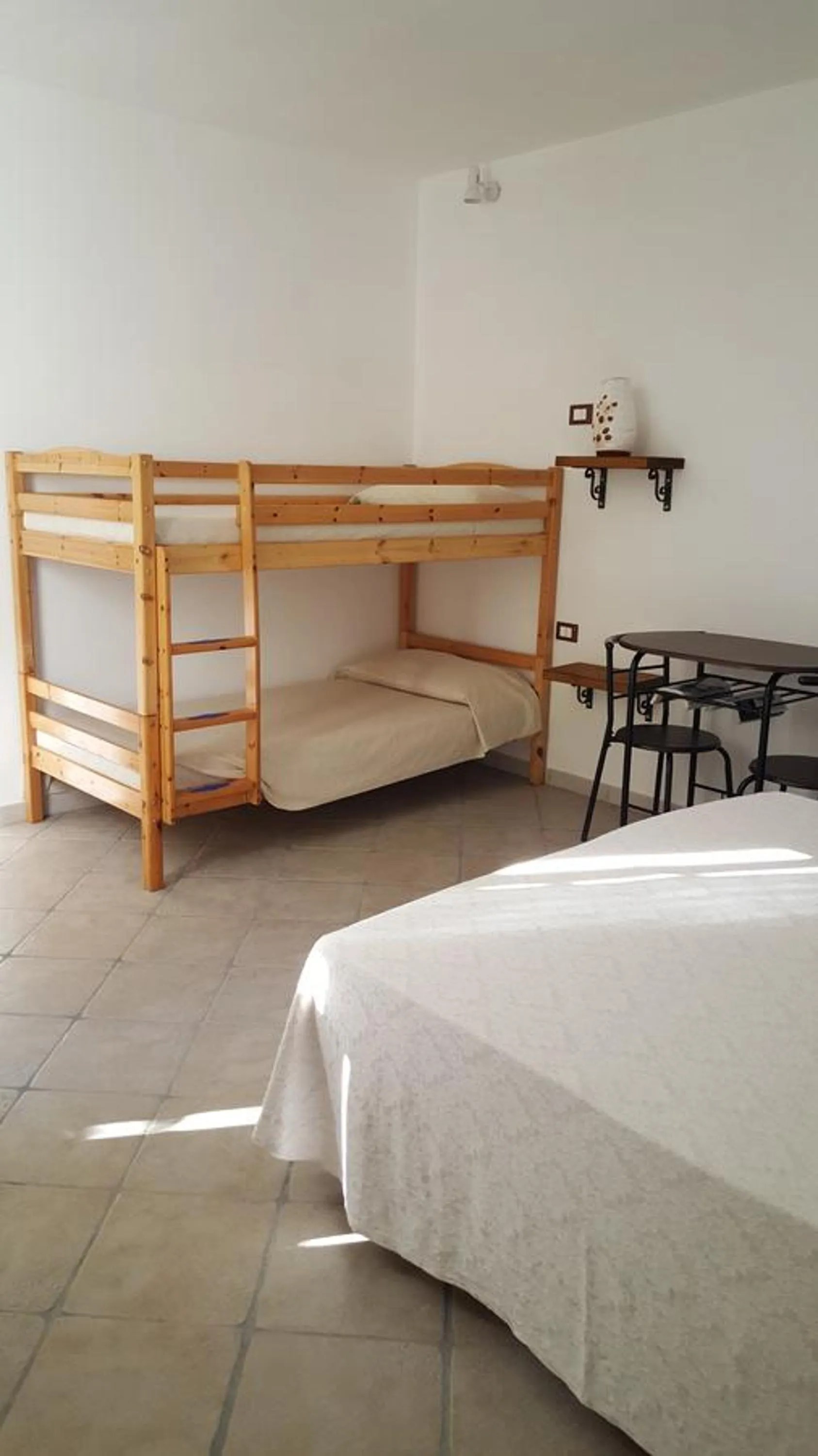 bunk bed, Bed in Teodora House