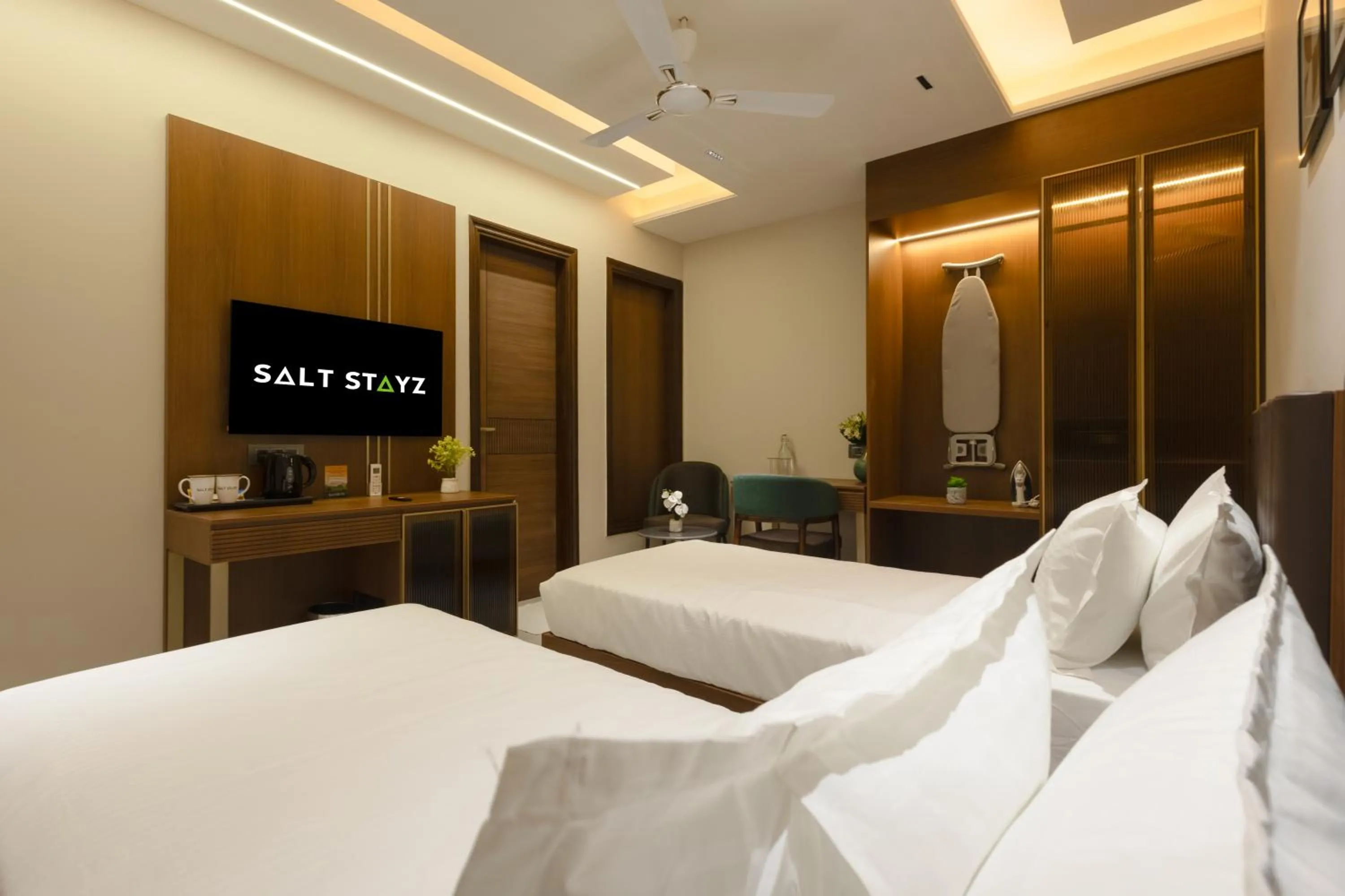 Bed in Saltstayz Premier - Naraina, Central Delhi