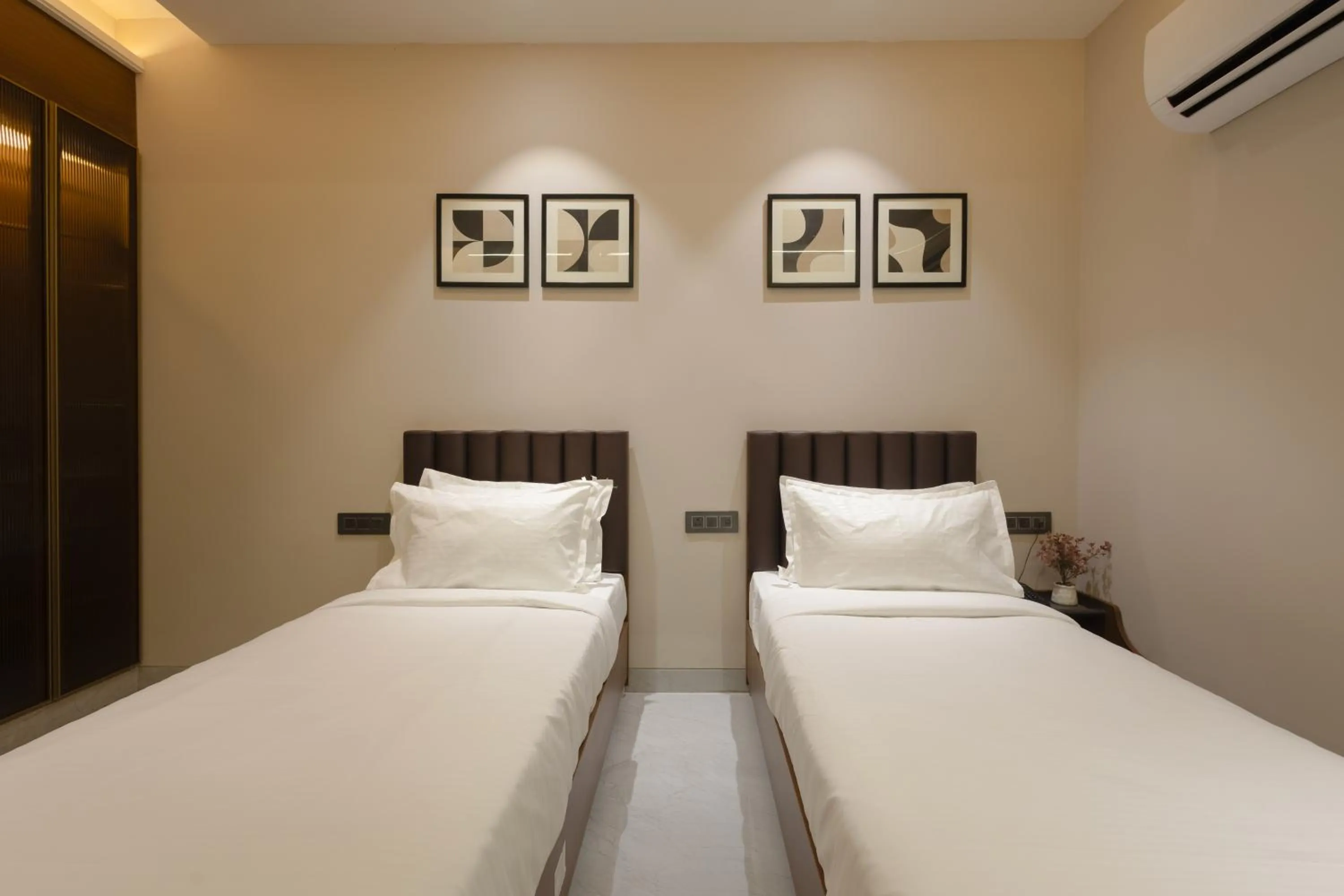 Bed in Saltstayz Premier - Naraina, Central Delhi