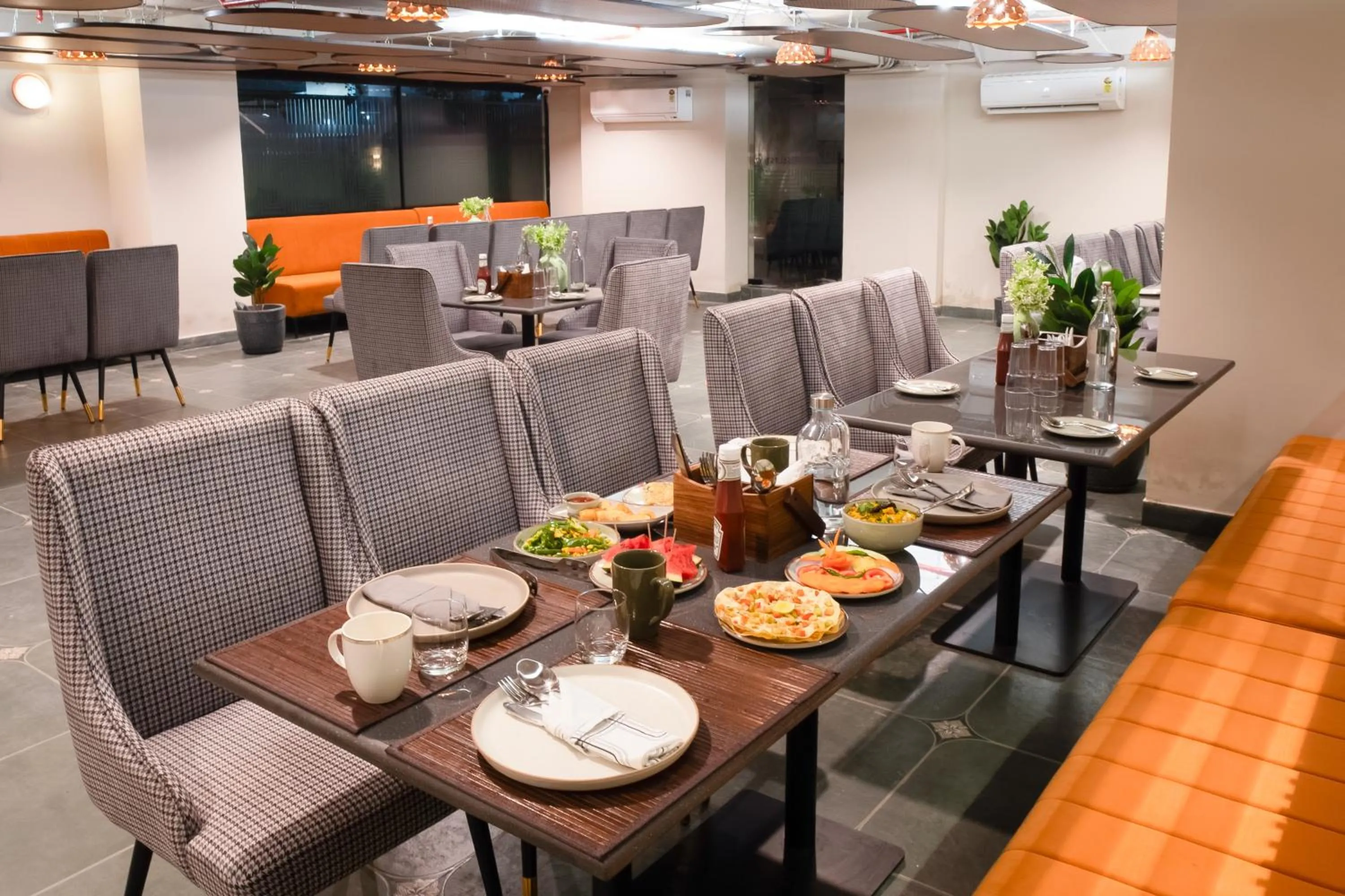 Restaurant/places to eat in Saltstayz Premier - Naraina, Central Delhi