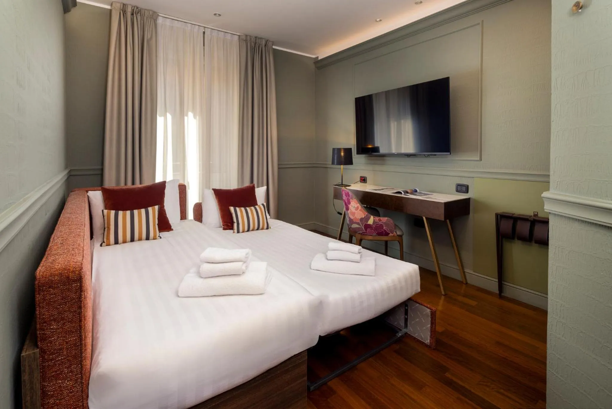 Photo of the whole room, Bed in Hotel CHC Torino Castello