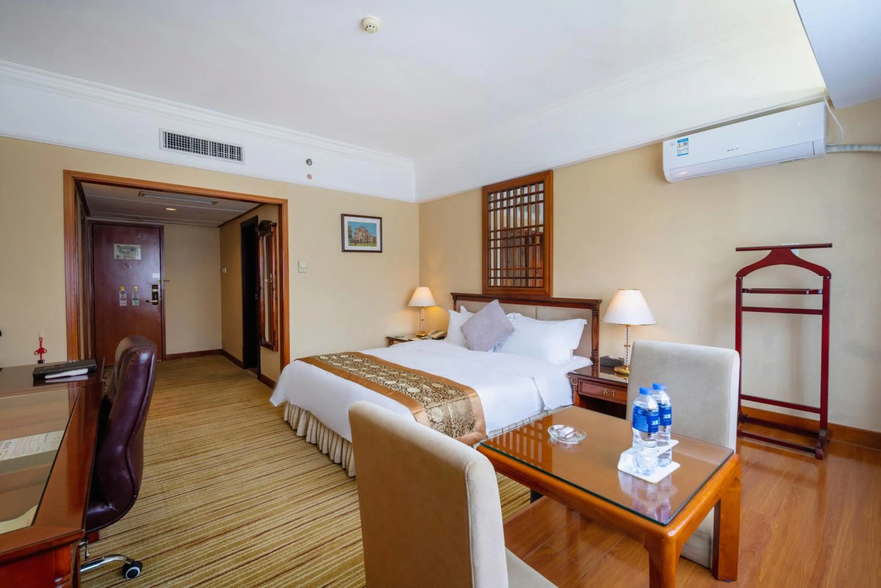 Photo of the whole room in Sunshine Holiday Hotel Fuzhou