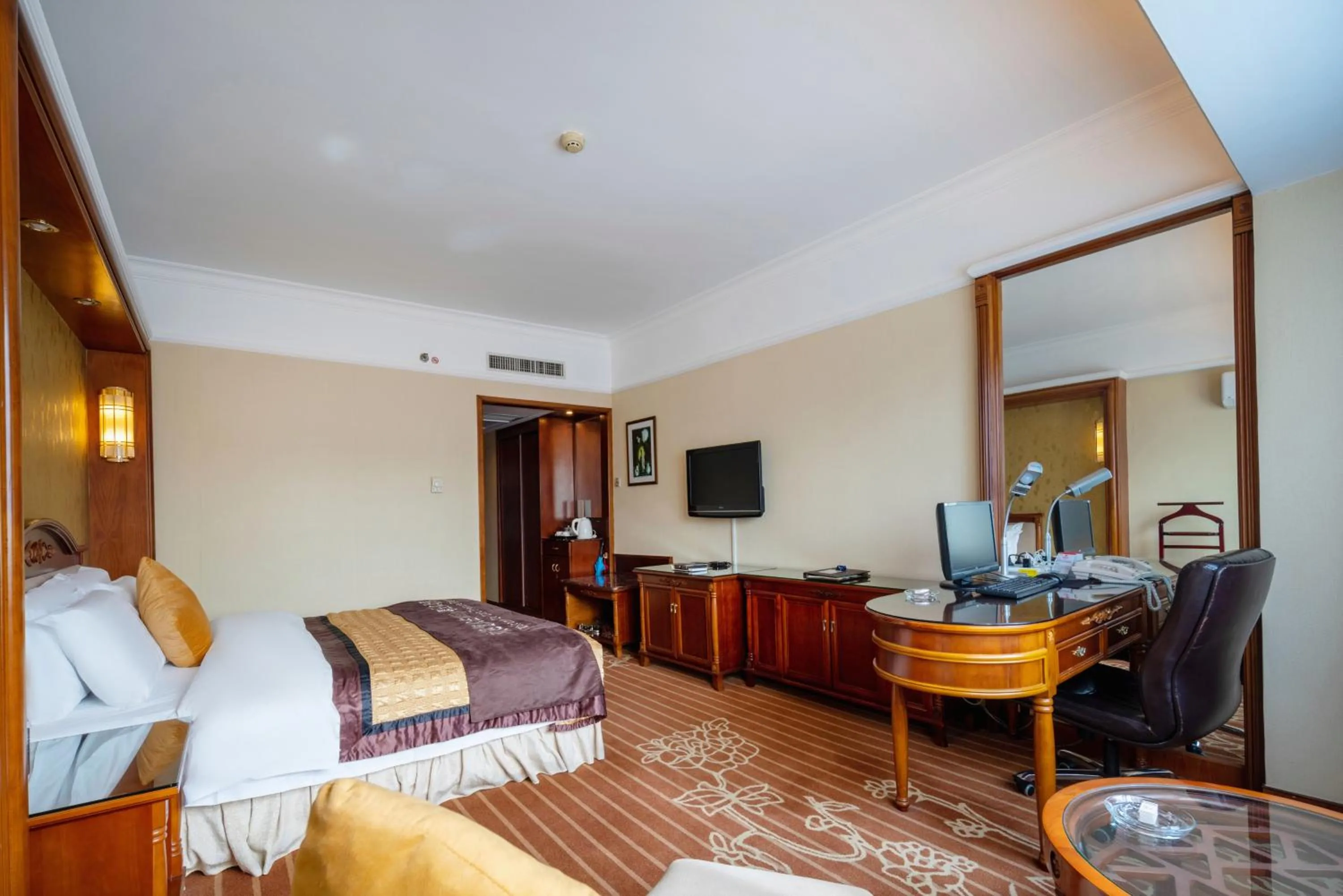 Photo of the whole room in Sunshine Holiday Hotel Fuzhou