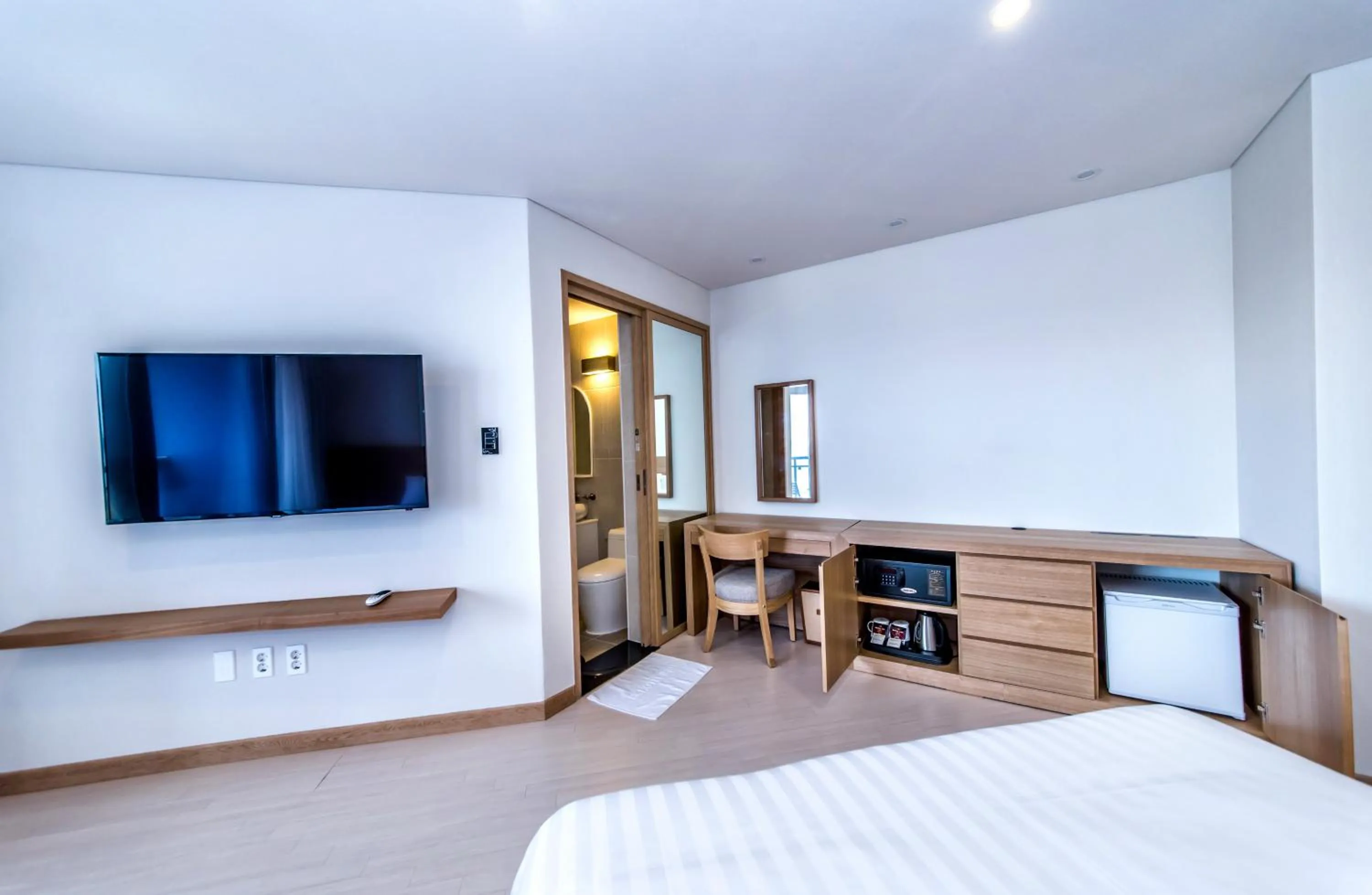 hair dresser, Bed in BK Hotel Jeju