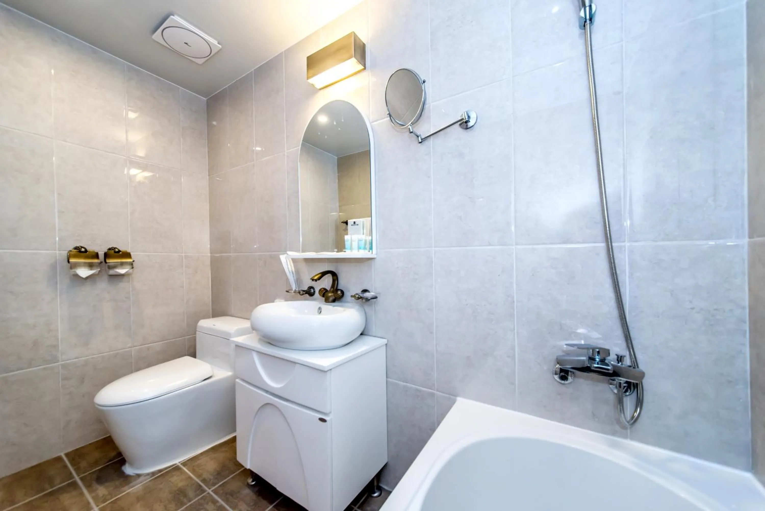 Toilet in BK Hotel Jeju