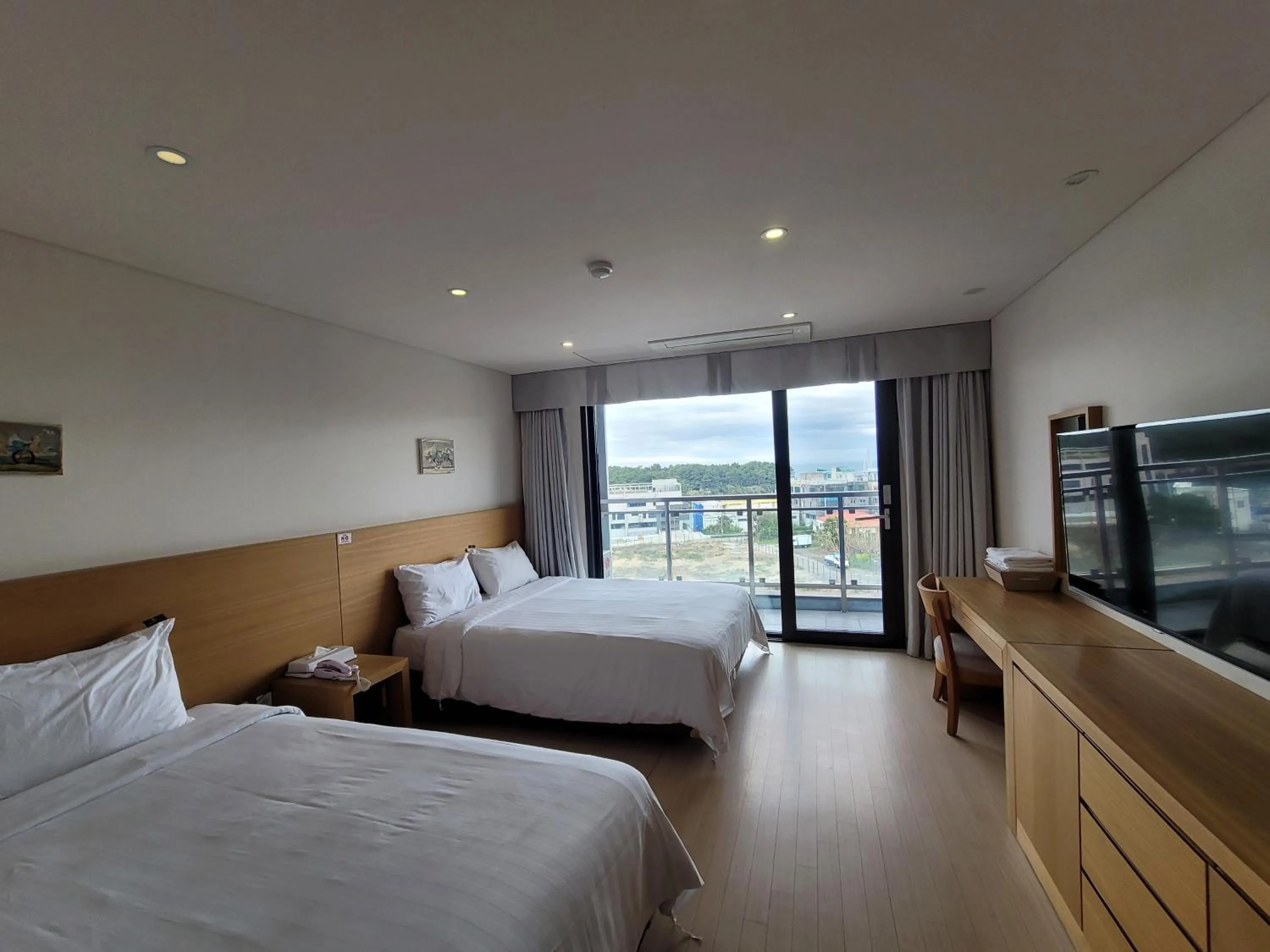 Sea view, Bed in BK Hotel Jeju