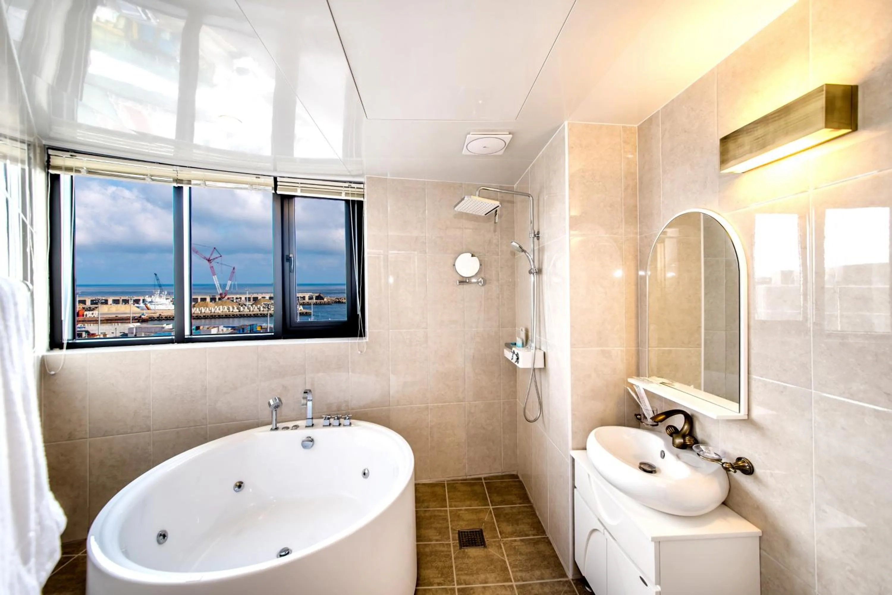 Bathroom in BK Hotel Jeju