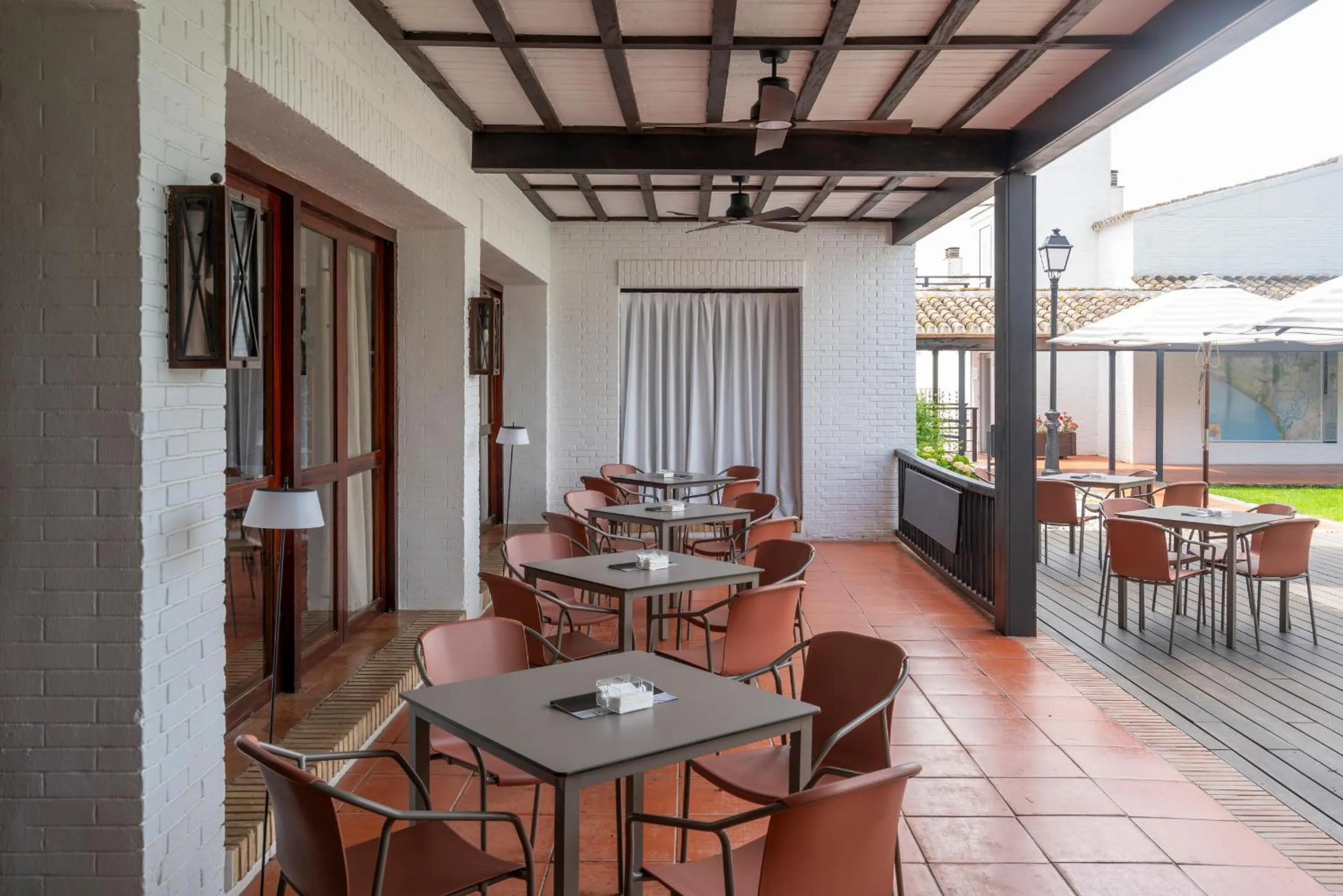 Lounge or bar in Parador de Mazagón