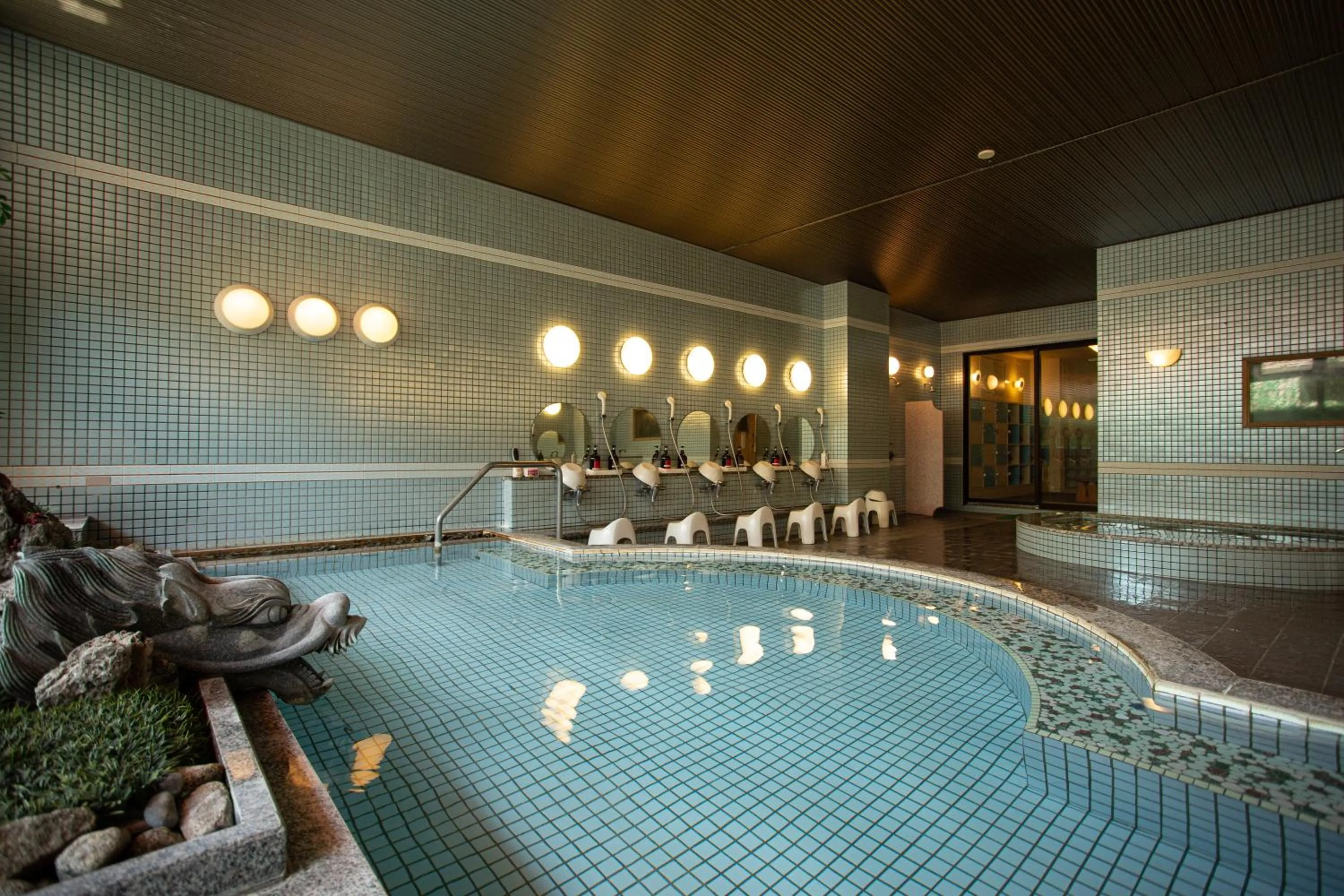 Public Bath in Hotel Second Stage