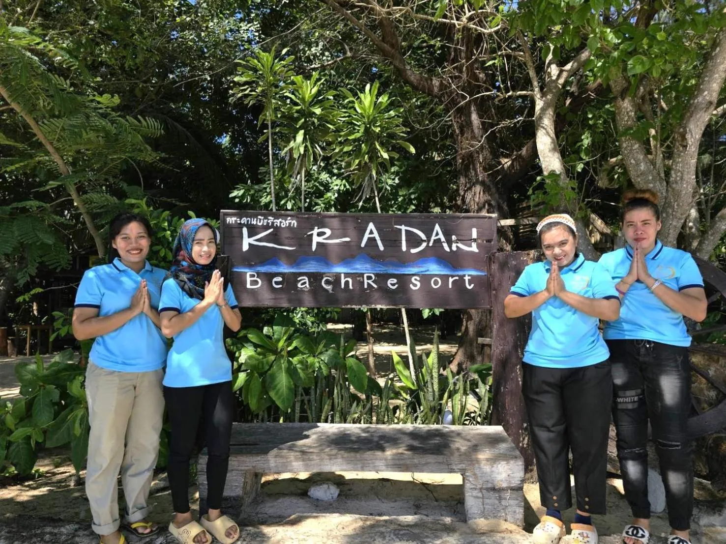 Staff in Kradan Beach Resort