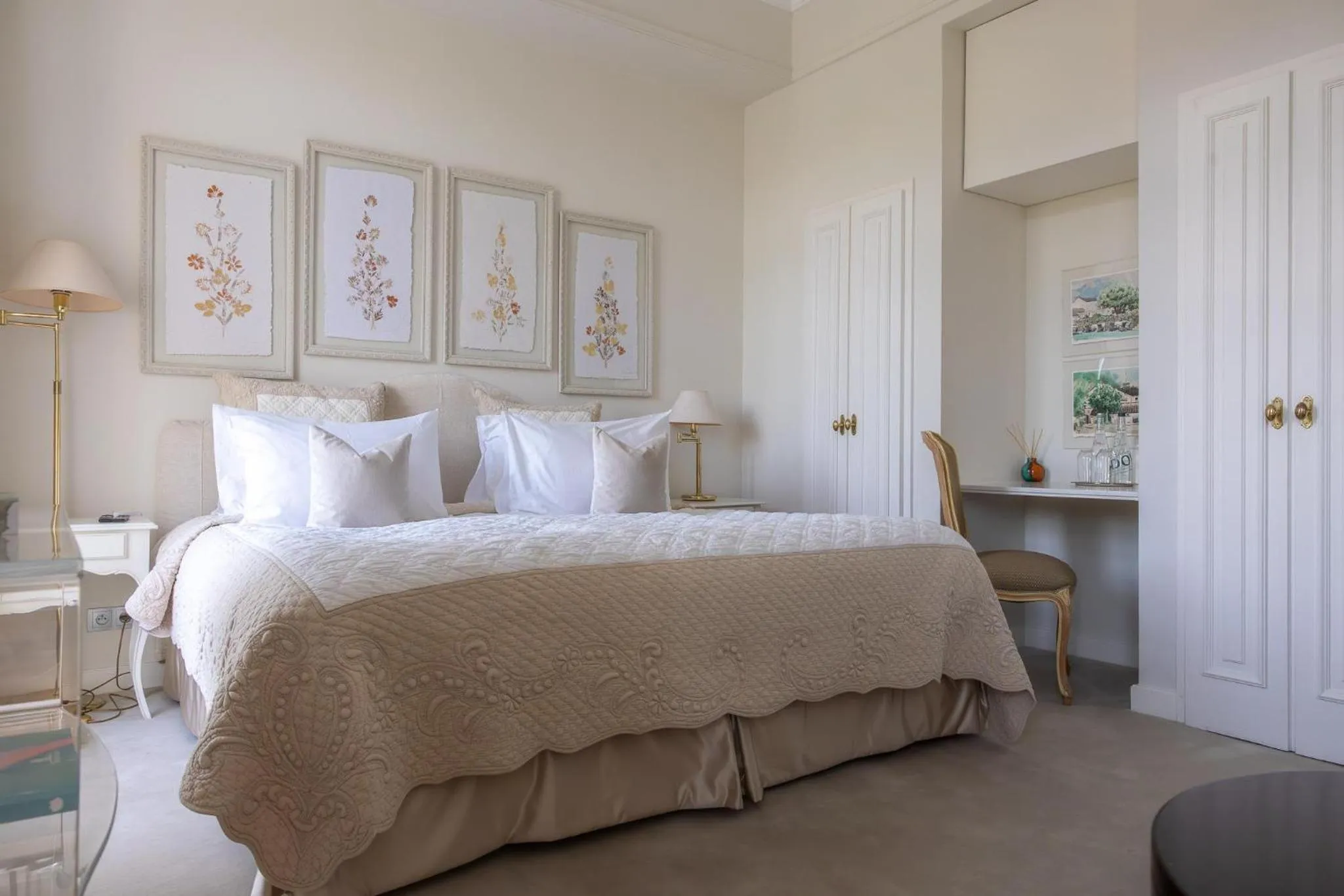 Bedroom, Bed in COMO Le Beauvallon - Golfe de Saint-Tropez