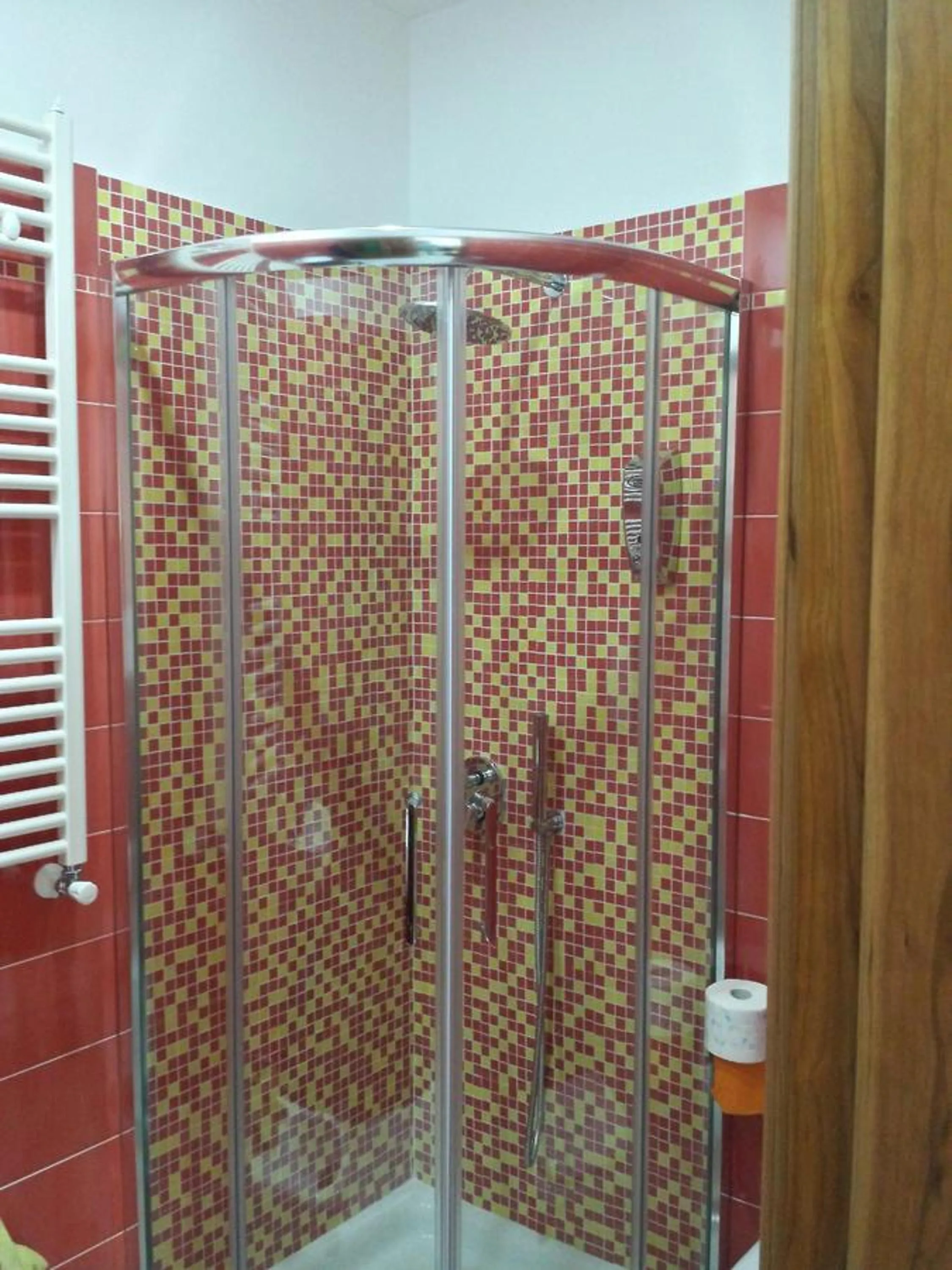 Bathroom in Top Floor Rentrooms Napoli