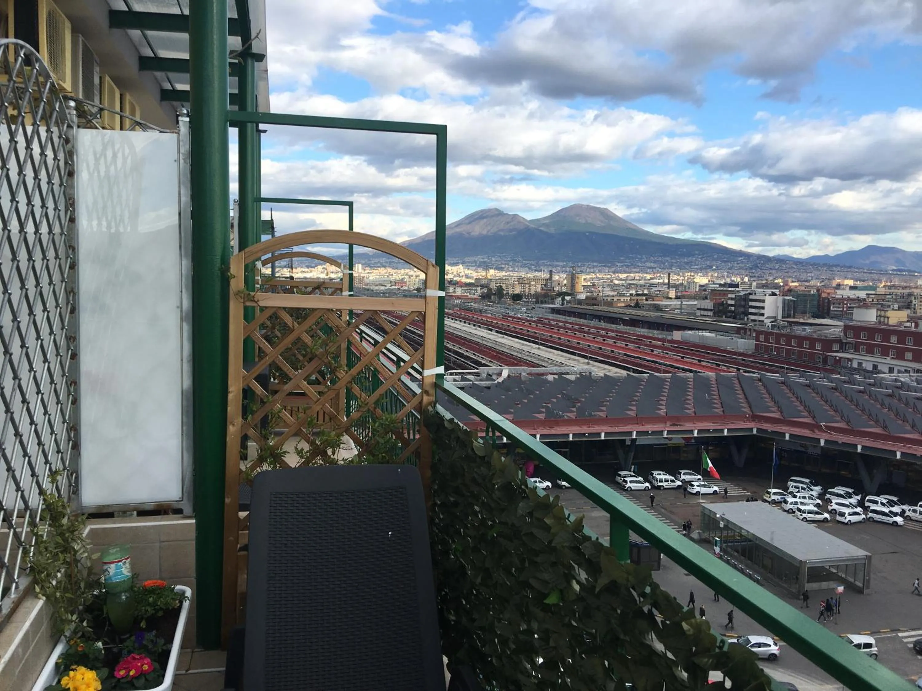 Patio in Top Floor Rentrooms Napoli