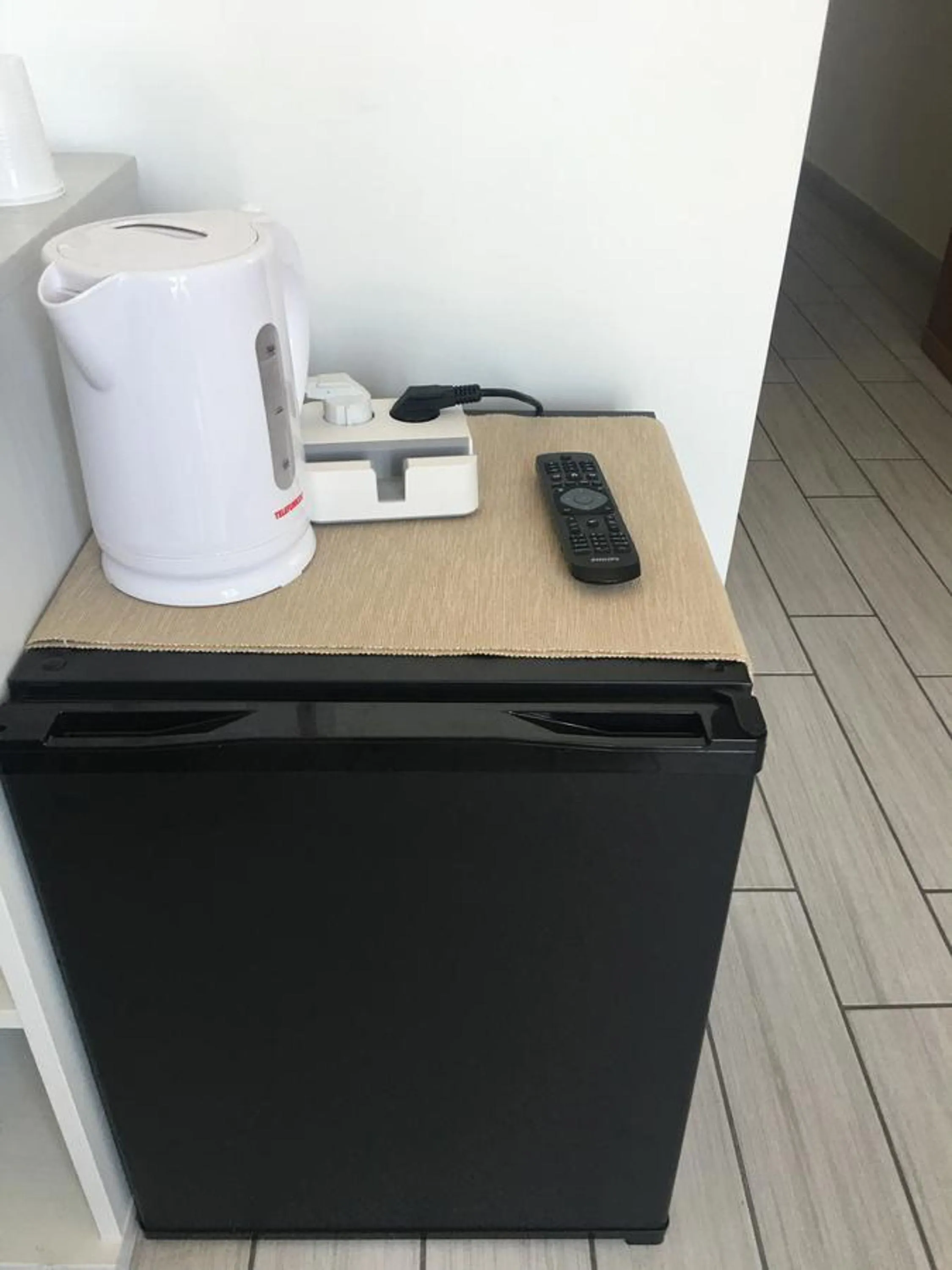 Coffee/tea facilities in Top Floor Rentrooms Napoli