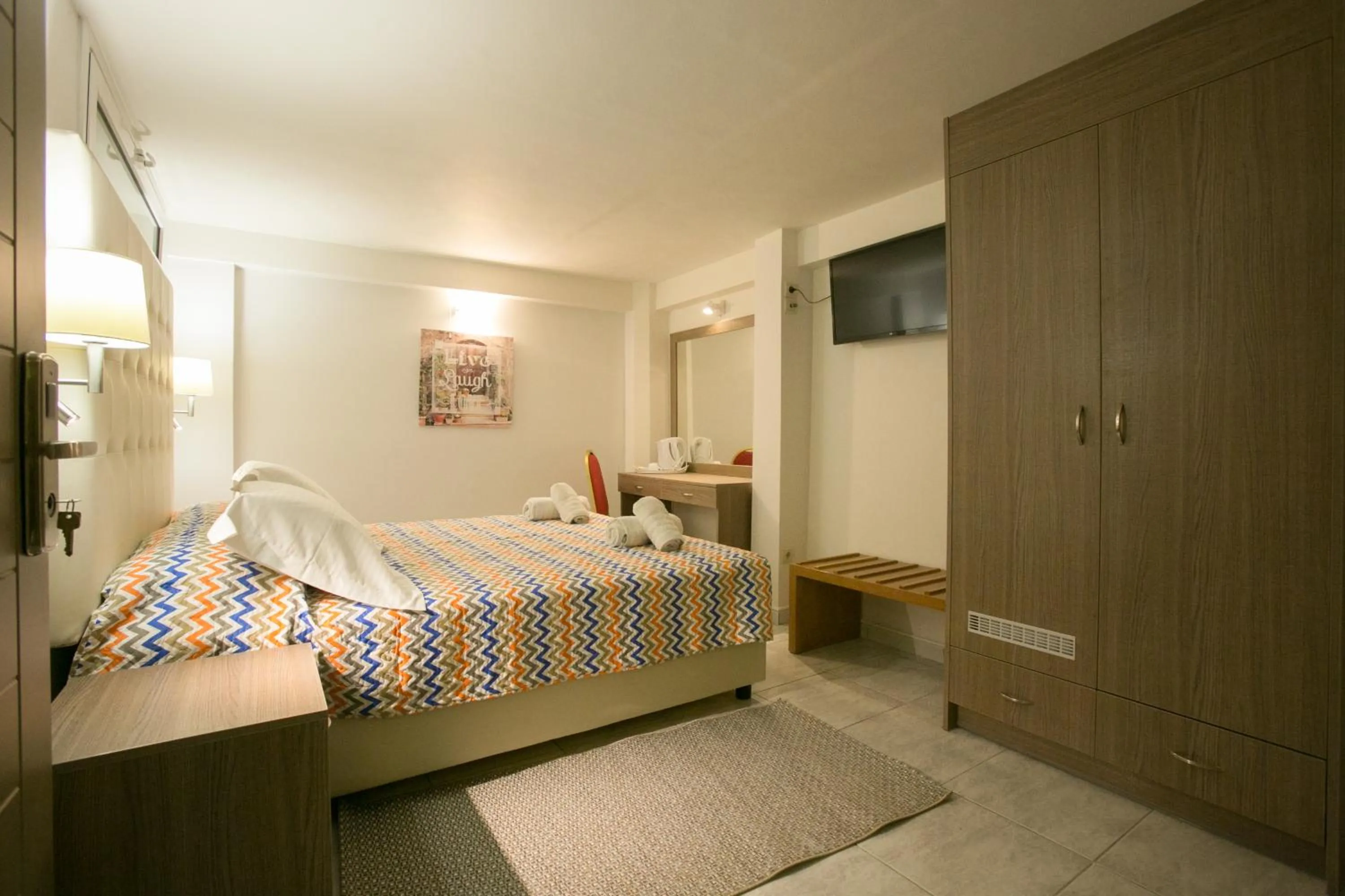 Bed in City Life Port Hotel