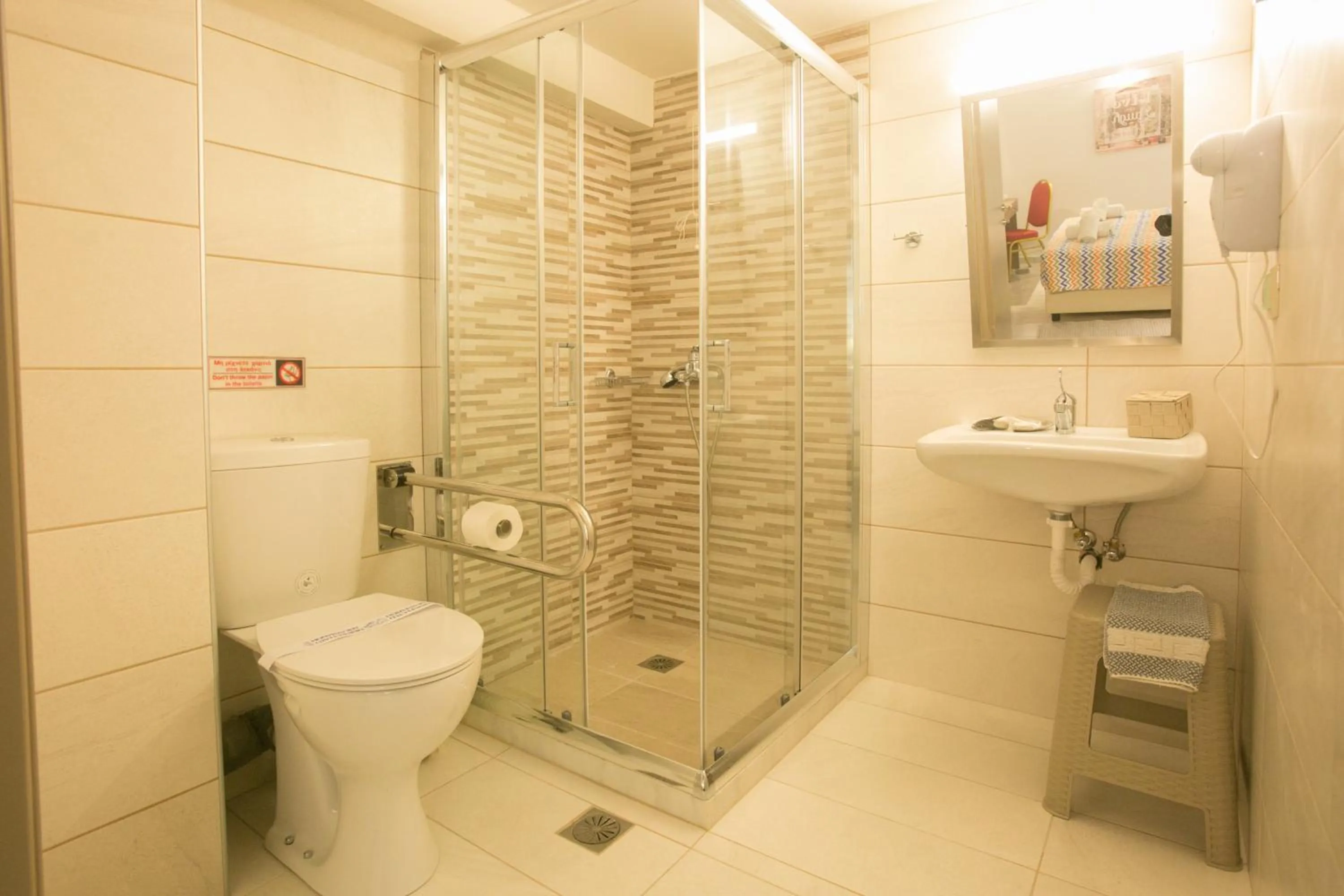 Shower in City Life Port Hotel