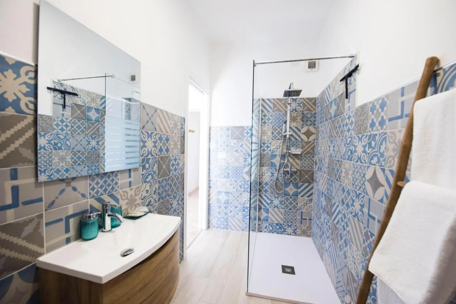 Shower in B&B Casa Cosmano