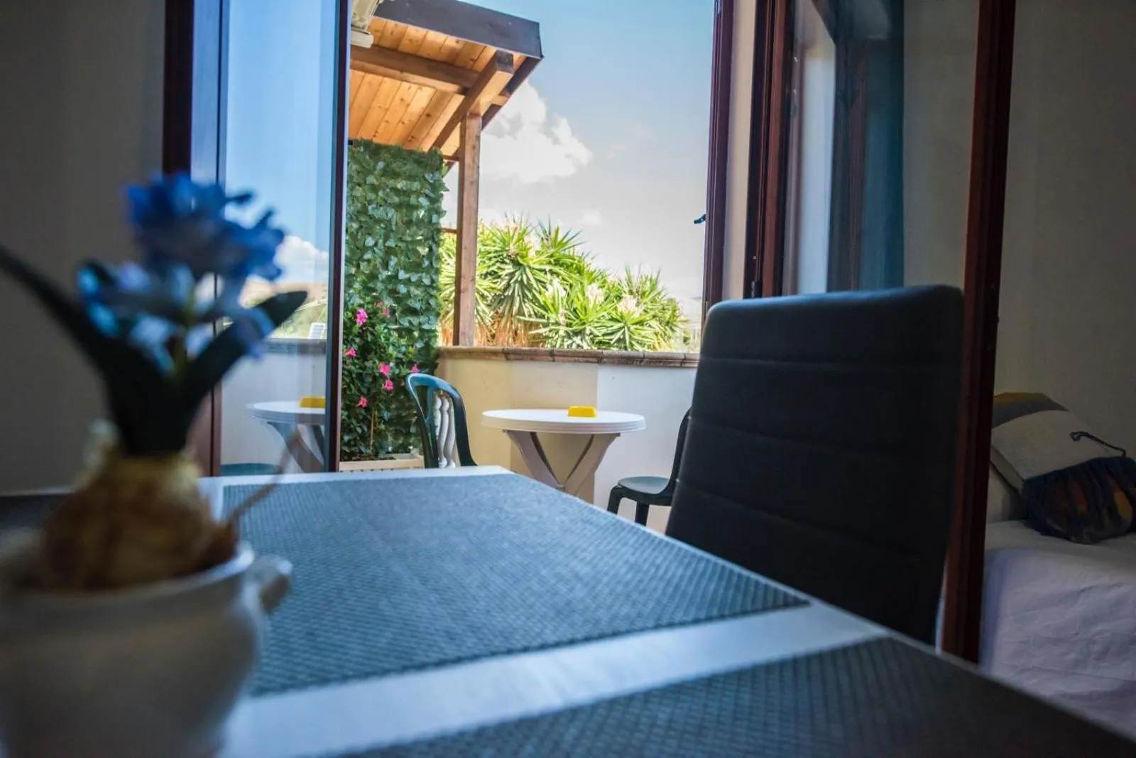 View (from property/room), Bed in B&B Casa Cosmano