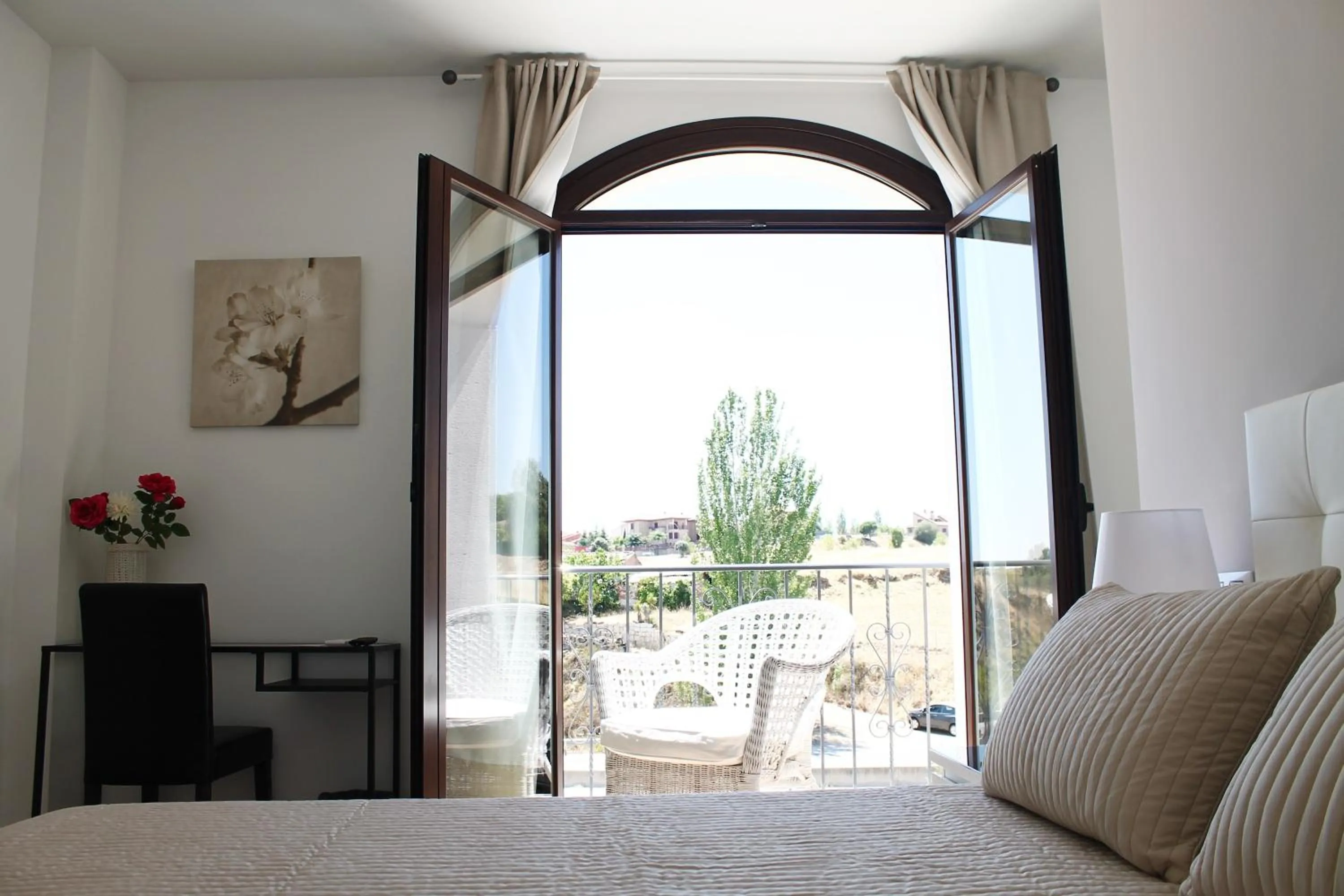 Shower, Bed in Hostal Landhaus