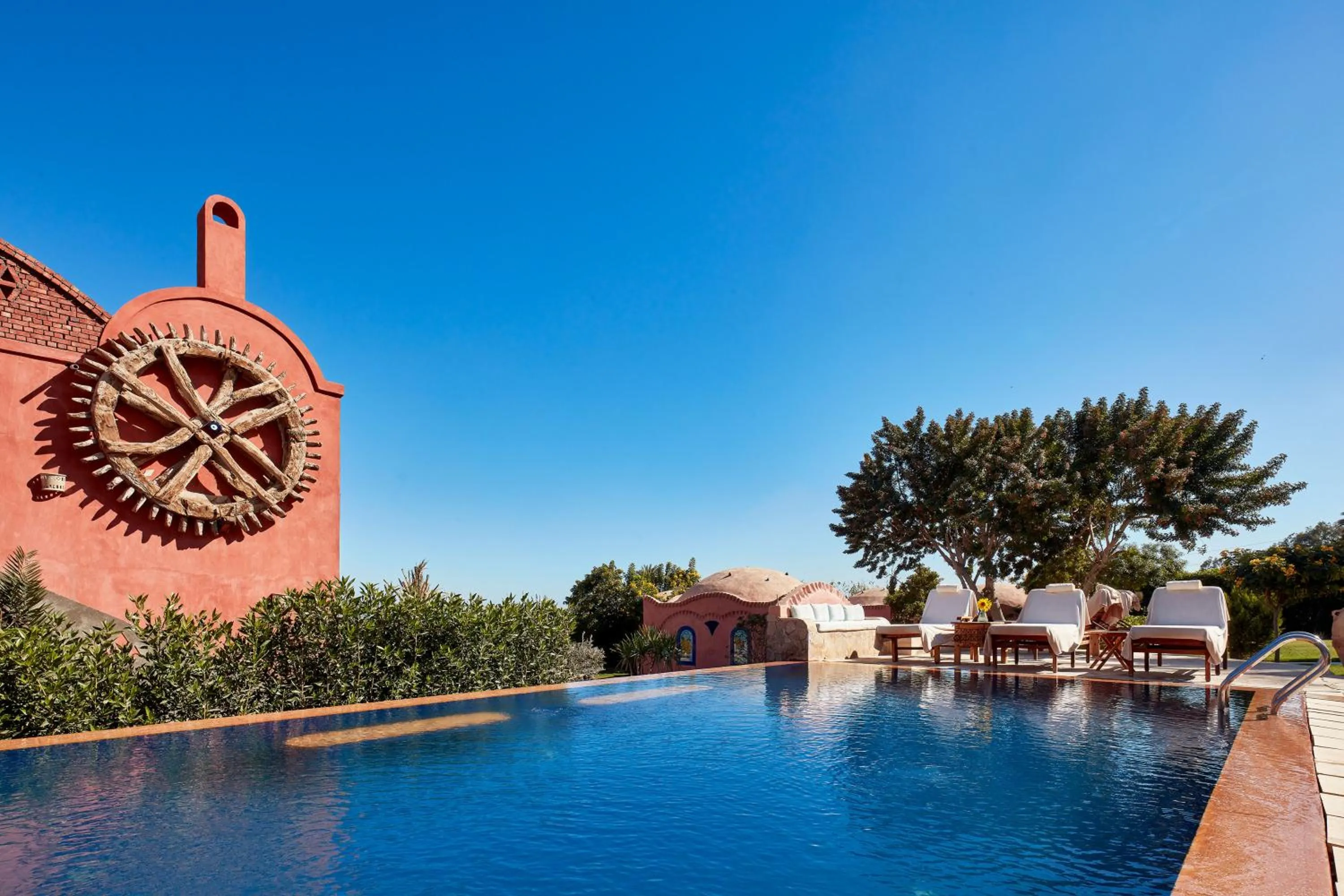 Swimming pool in Lazib Inn Resort & Spa