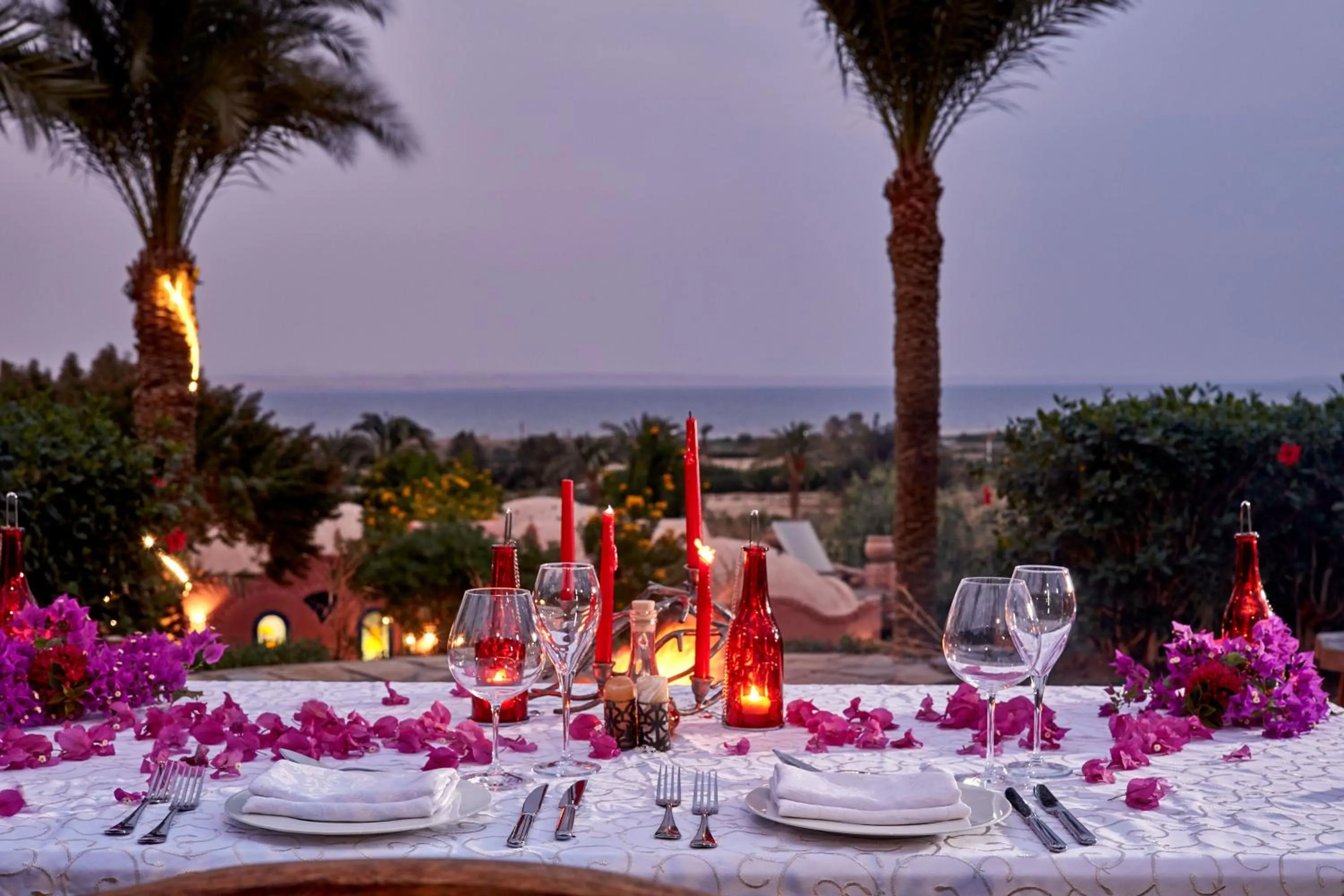 Restaurant/places to eat in Lazib Inn Resort & Spa